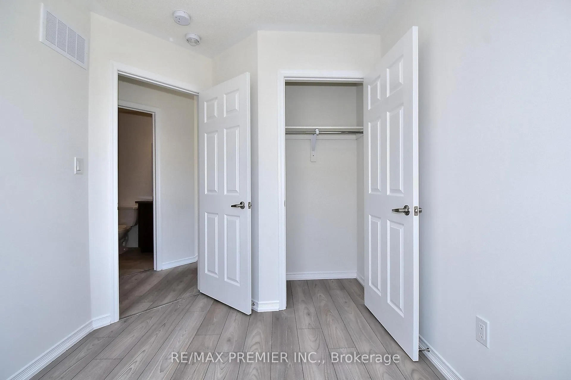 Photo 32 of Unit 144, 2552 Mojave Path, Oshawa, Windfields — HOMEH