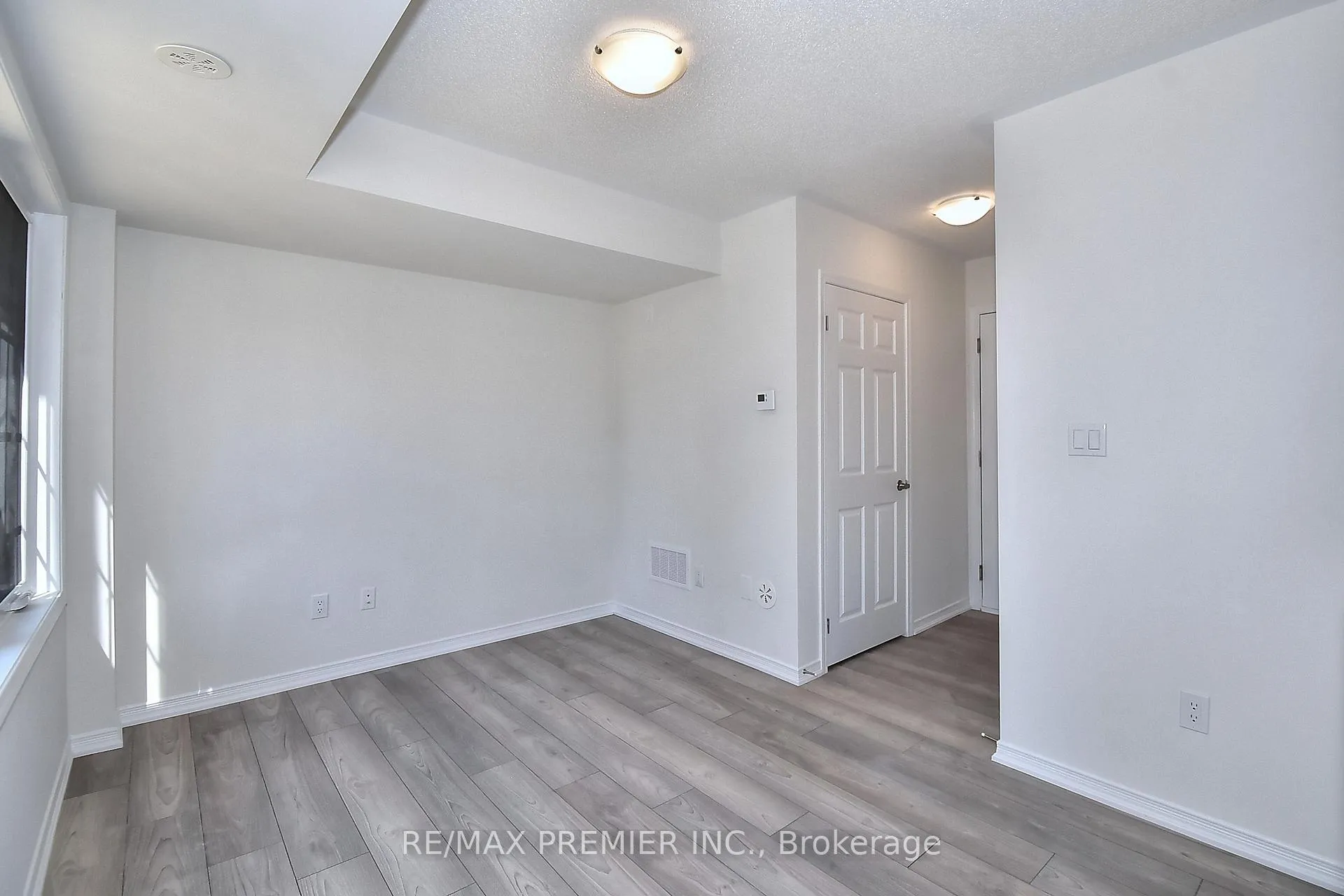 Photo 44 of Unit 144, 2552 Mojave Path, Oshawa, Windfields — HOMEH
