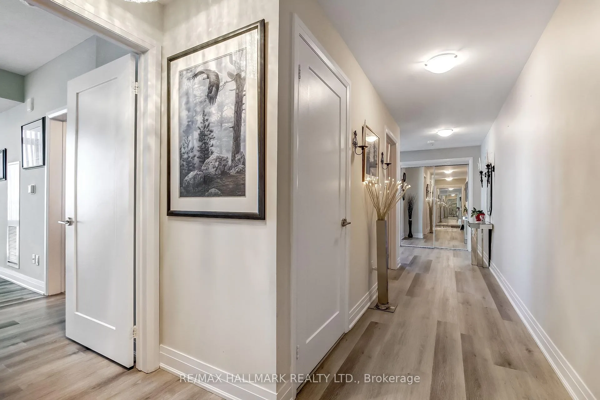 Photo 7 of Unit 807, 16 Concord Place, Grimsby, Grimsby Beach — HOMEH