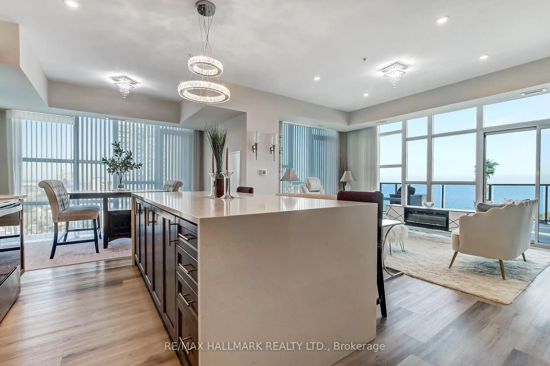 Photo 9 of Unit 807, 16 Concord Place, Grimsby, Grimsby Beach — HOMEH