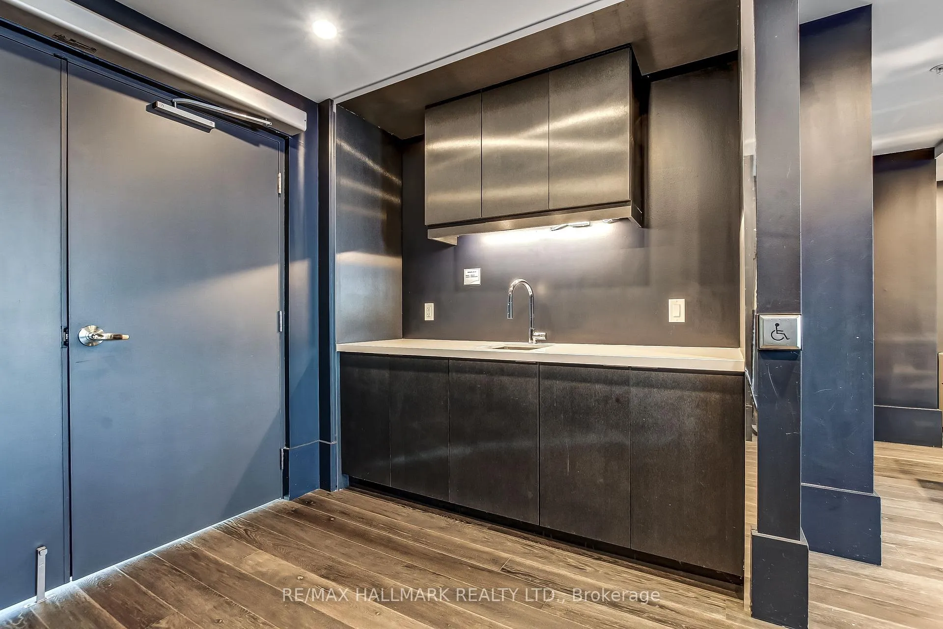 Photo 23 of Unit 807, 16 Concord Place, Grimsby, Grimsby Beach — HOMEH