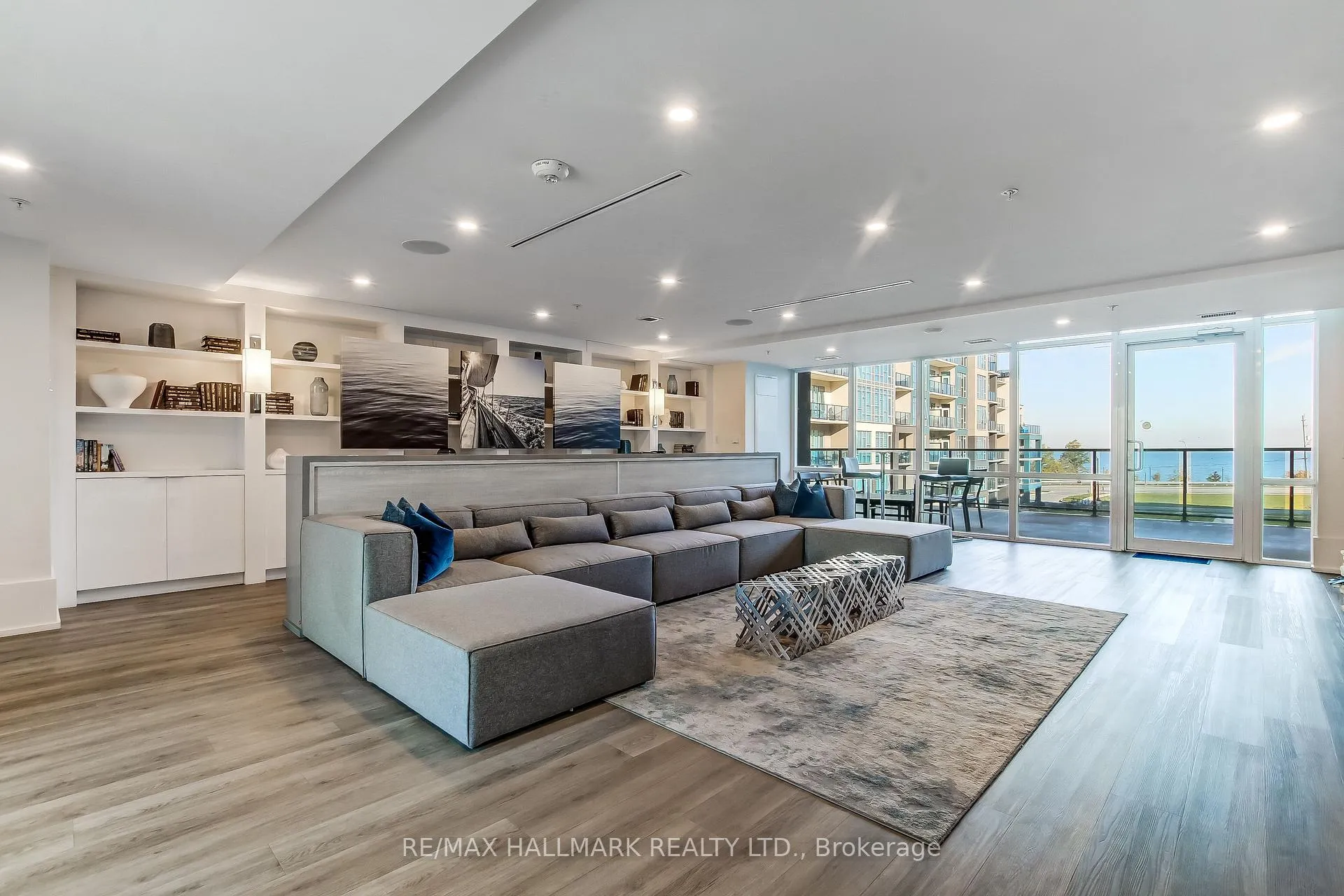 Photo 25 of Unit 807, 16 Concord Place, Grimsby, Grimsby Beach — HOMEH