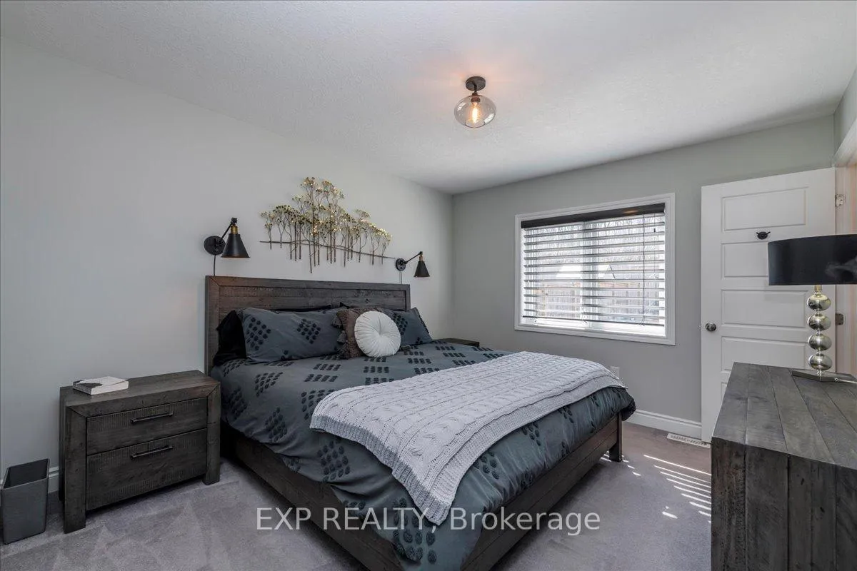 Photo 15 of 51 Hunter Avenue, Tay, Victoria Harbour — HOMEH