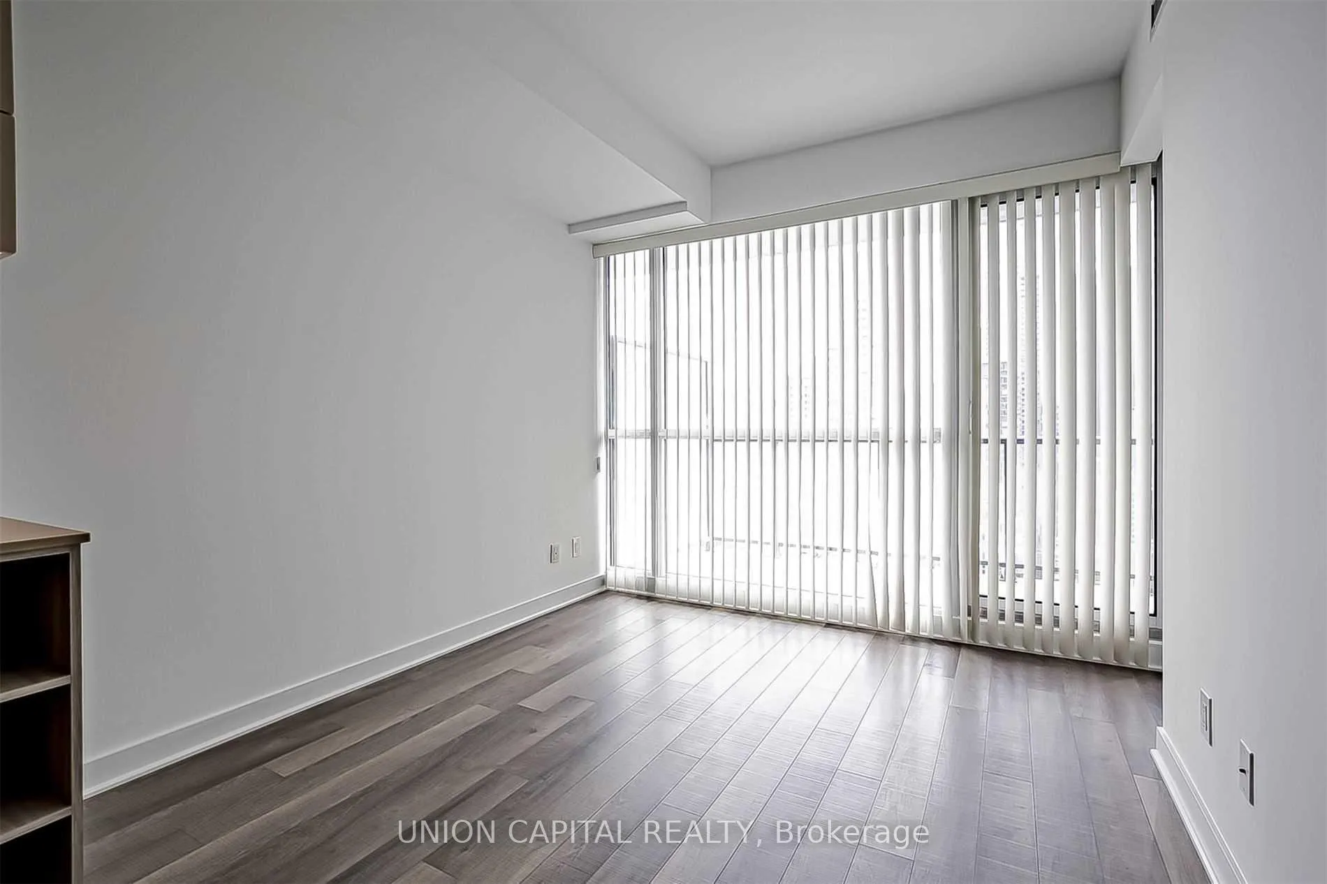 Photo 7 of Unit 2406, 290 Adelaide Street W, Toronto, Waterfront Communities — HOMEH