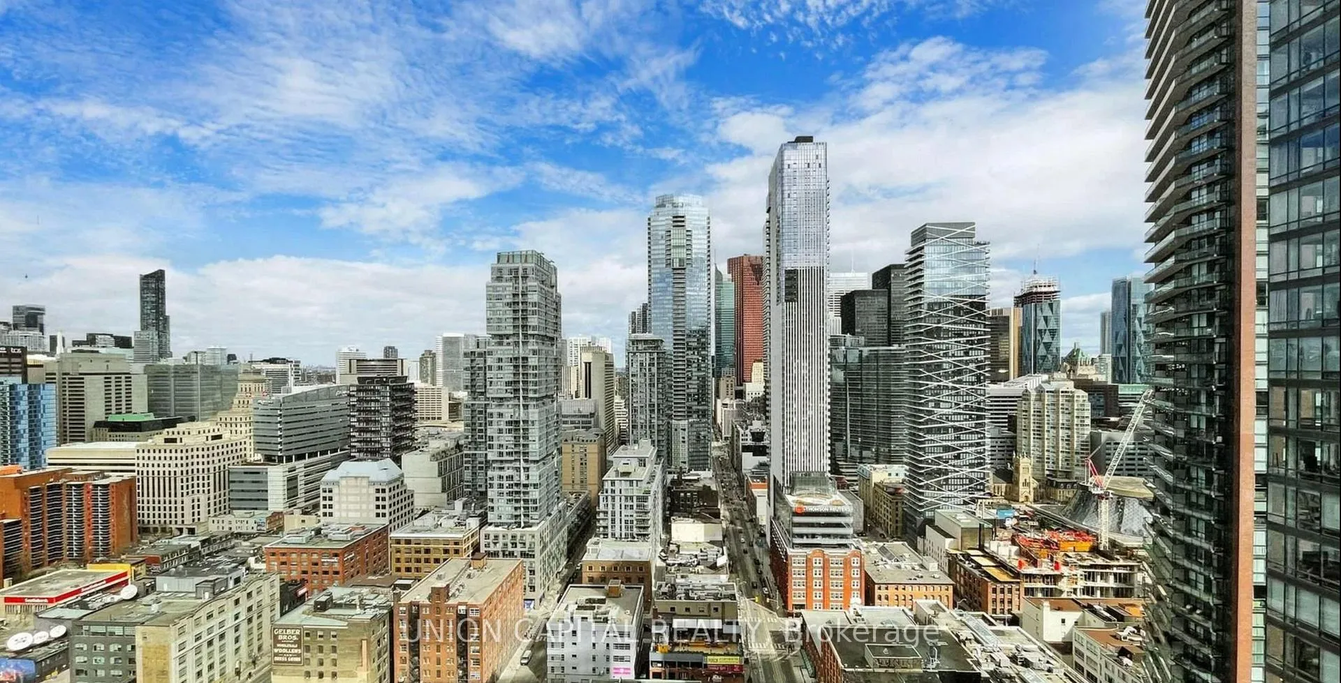 Photo 18 of Unit 2406, 290 Adelaide Street W, Toronto, Waterfront Communities — HOMEH