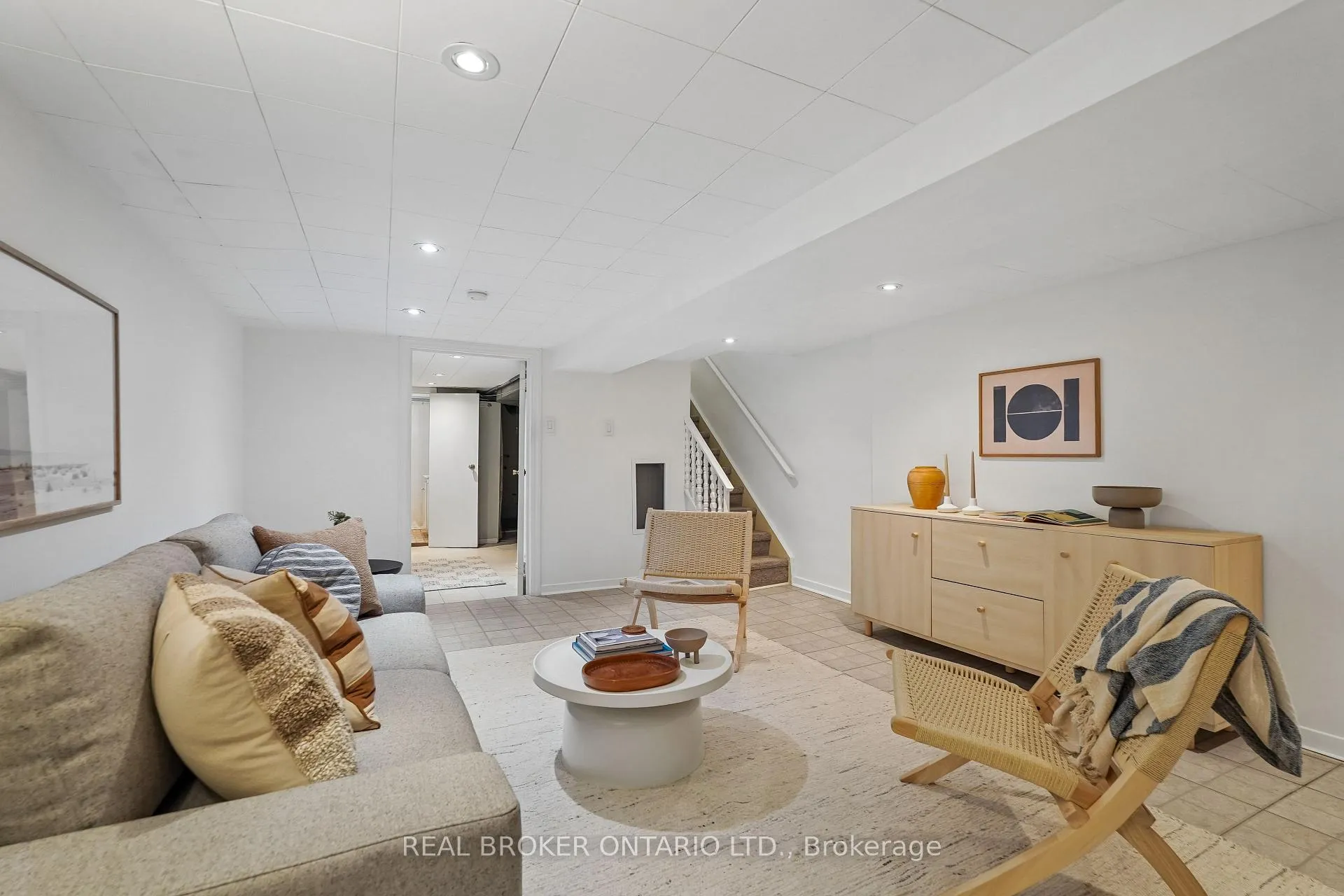 Photo 16 of 450 Armadale Avenue, Toronto, Runnymede-Bloor West Village — HOMEH