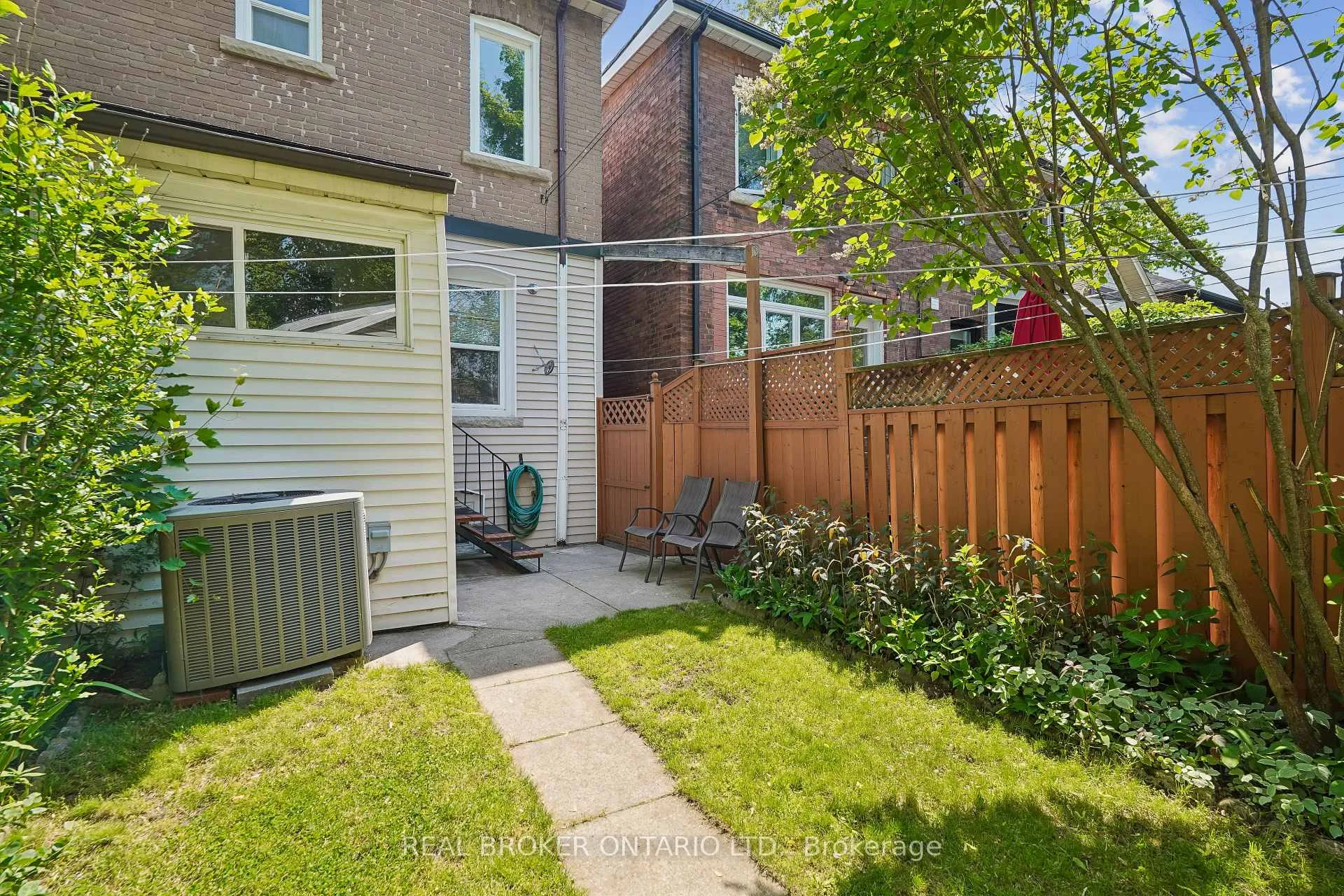 Photo 19 of 450 Armadale Avenue, Toronto, Runnymede-Bloor West Village — HOMEH