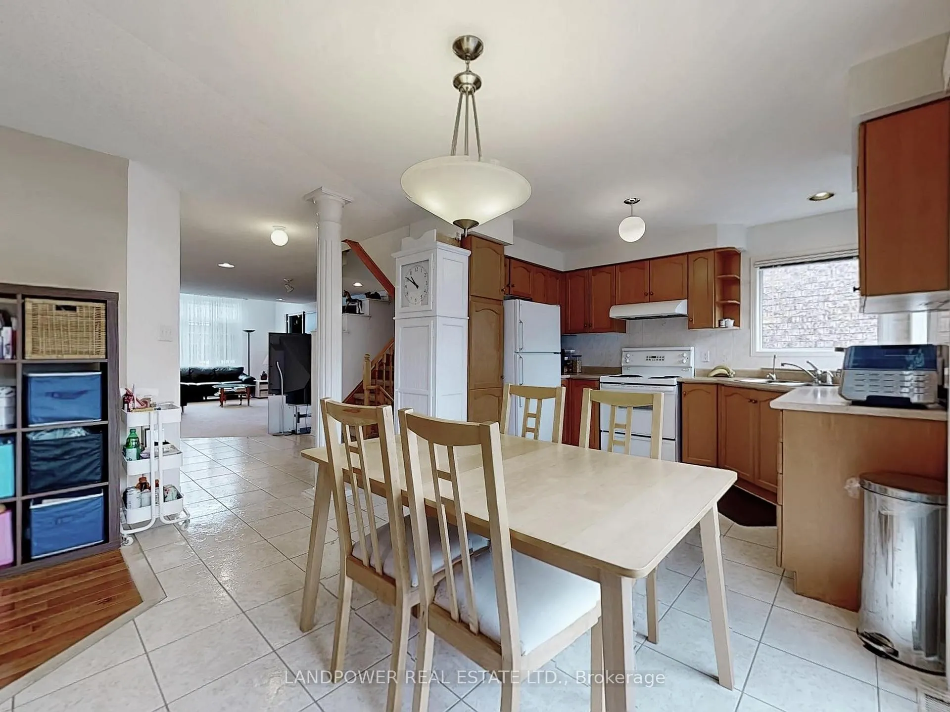 Photo 16 of 82 Littleleaf Crescent, Markham, Legacy — HOMEH