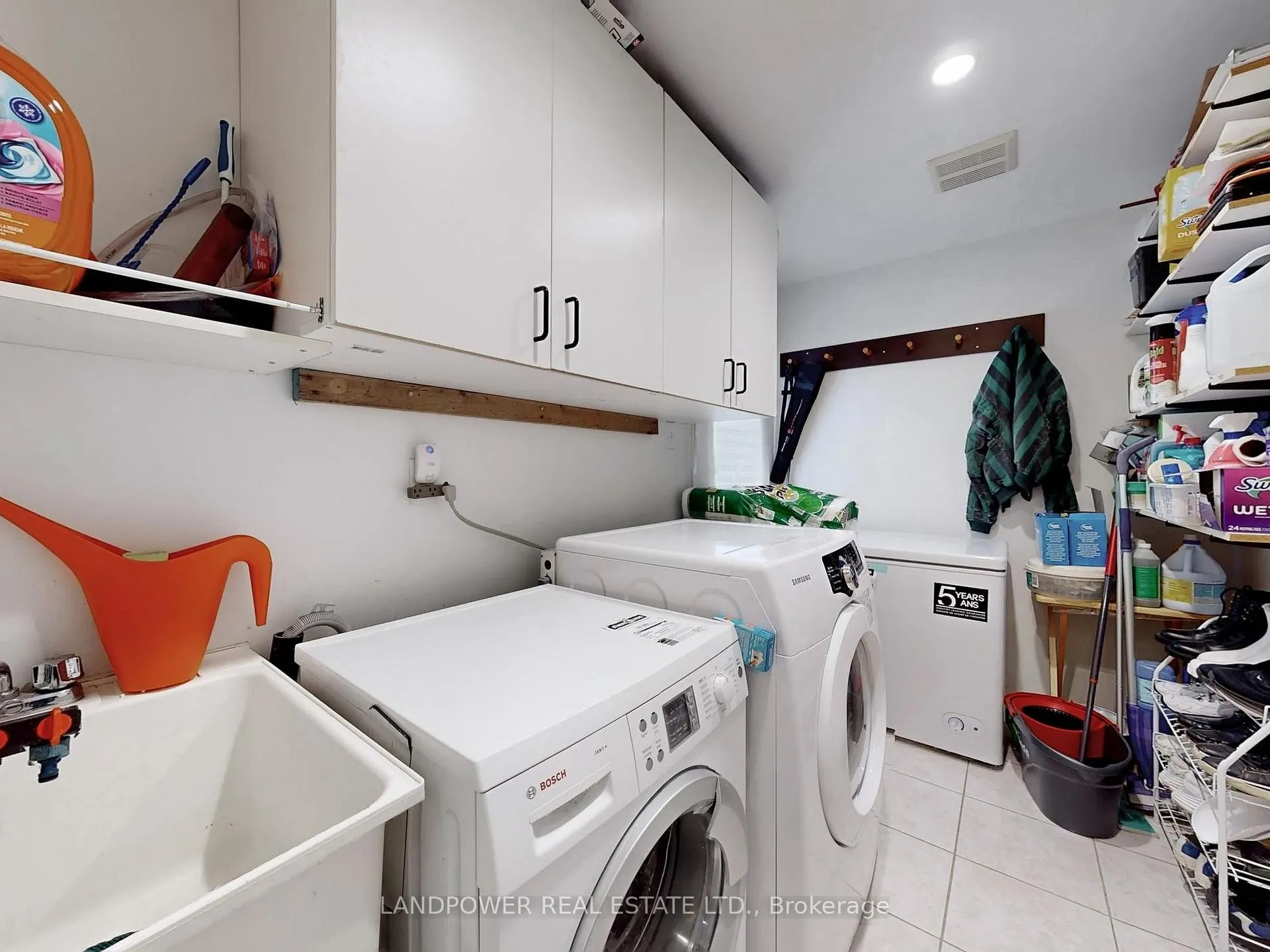Photo 18 of 82 Littleleaf Crescent, Markham, Legacy — HOMEH
