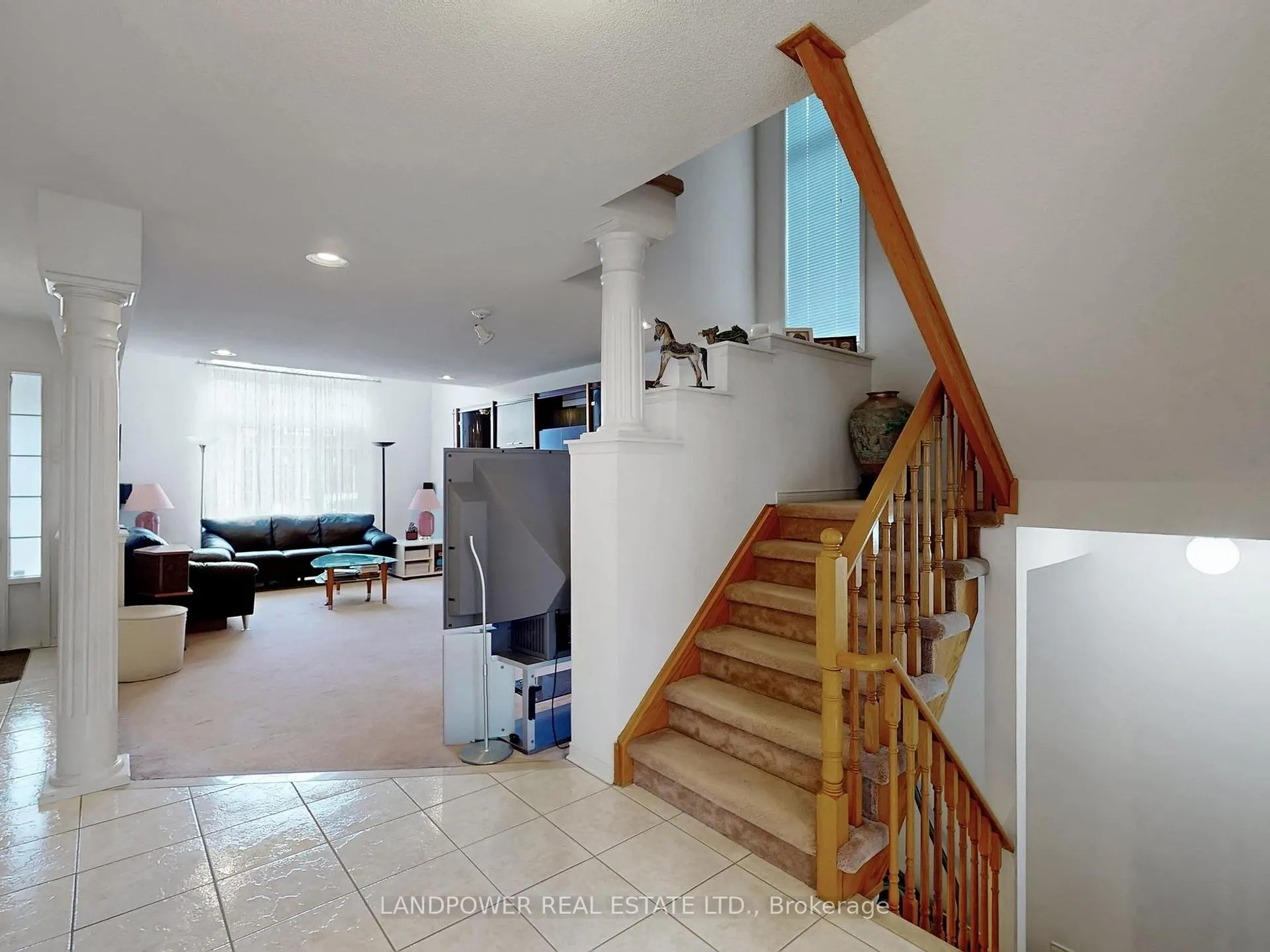 Photo 20 of 82 Littleleaf Crescent, Markham, Legacy — HOMEH
