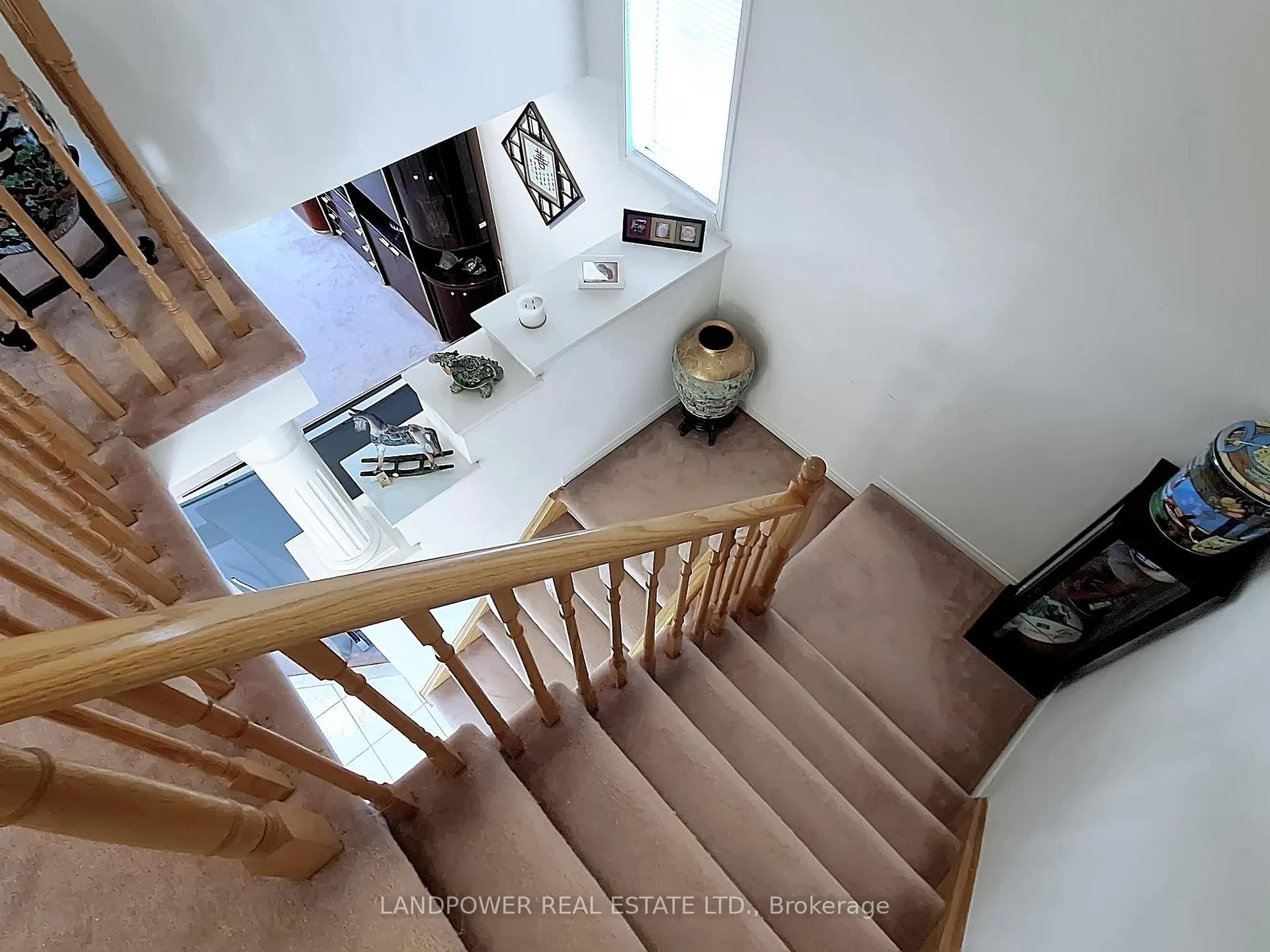Photo 21 of 82 Littleleaf Crescent, Markham, Legacy — HOMEH