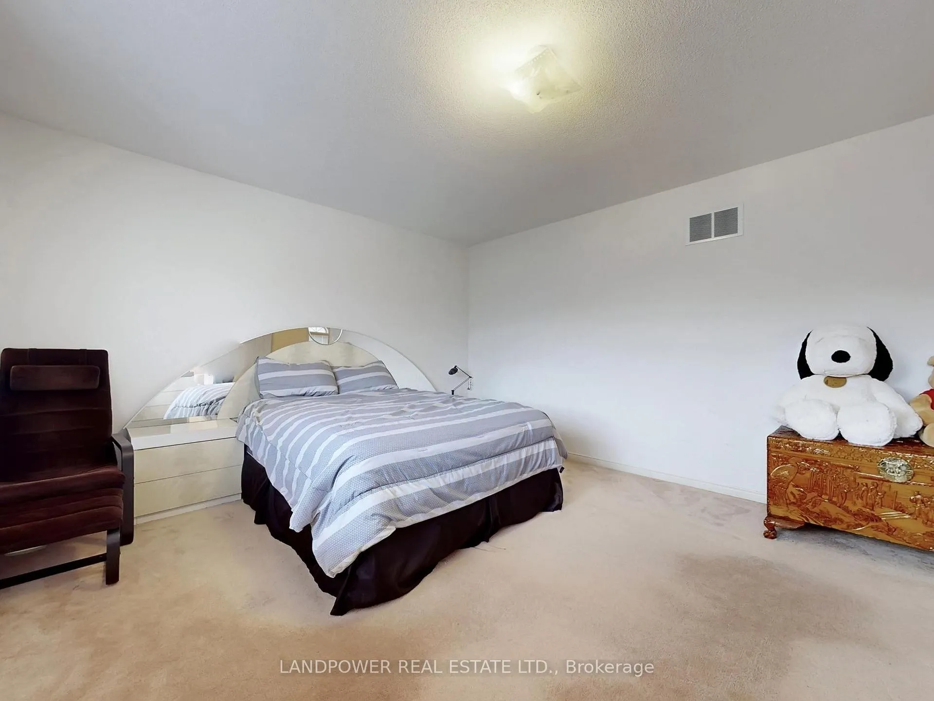 Photo 22 of 82 Littleleaf Crescent, Markham, Legacy — HOMEH