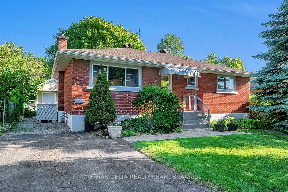 Photo 2 of 478 Lawson Avenue, Ottawa, Overbrook/Castle Heights — HOMEH