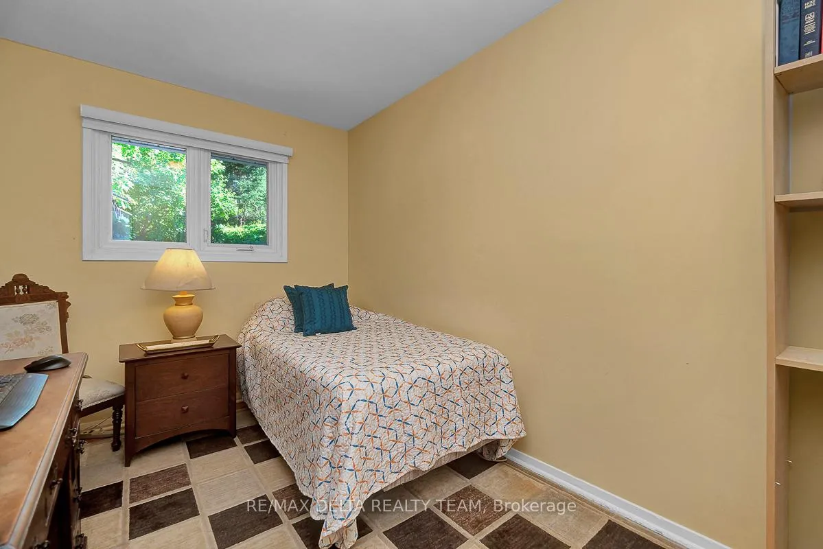 Photo 22 of 478 Lawson Avenue, Ottawa, Overbrook/Castle Heights — HOMEH