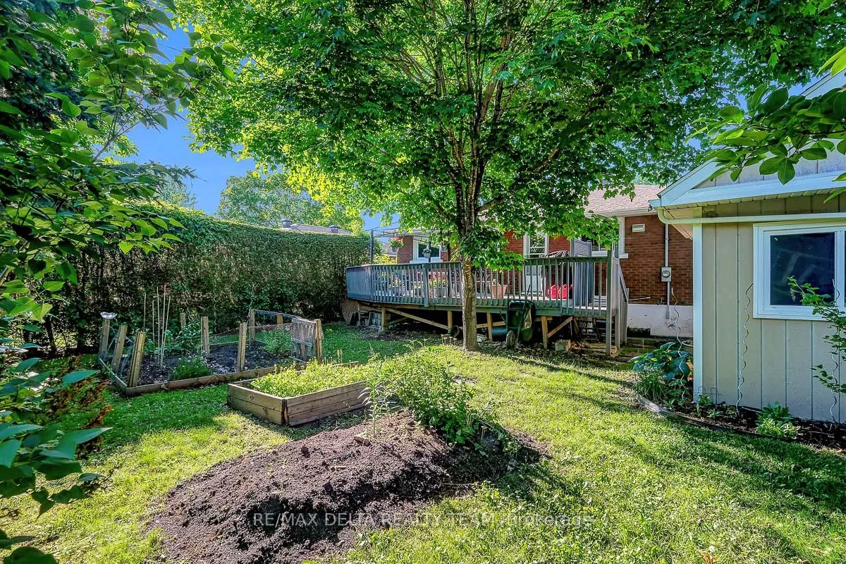 Photo 35 of 478 Lawson Avenue, Ottawa, Overbrook/Castle Heights — HOMEH