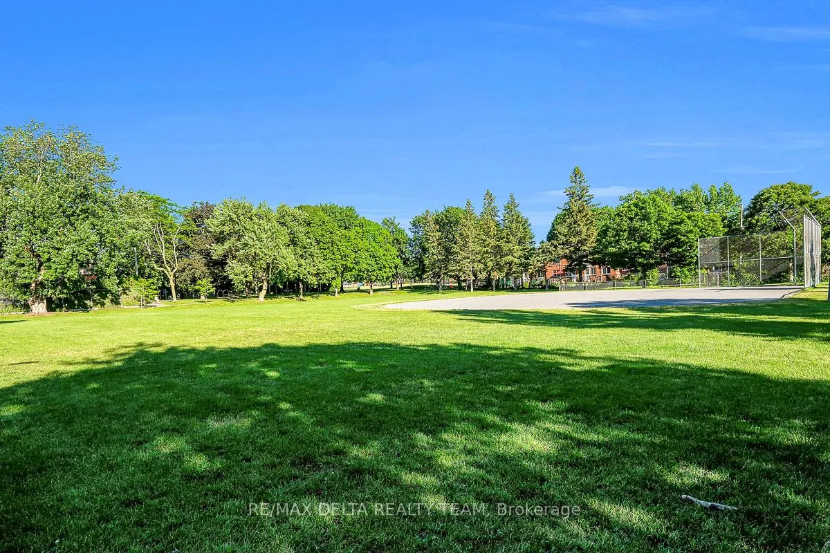 Photo 43 of 478 Lawson Avenue, Ottawa, Overbrook/Castle Heights — HOMEH