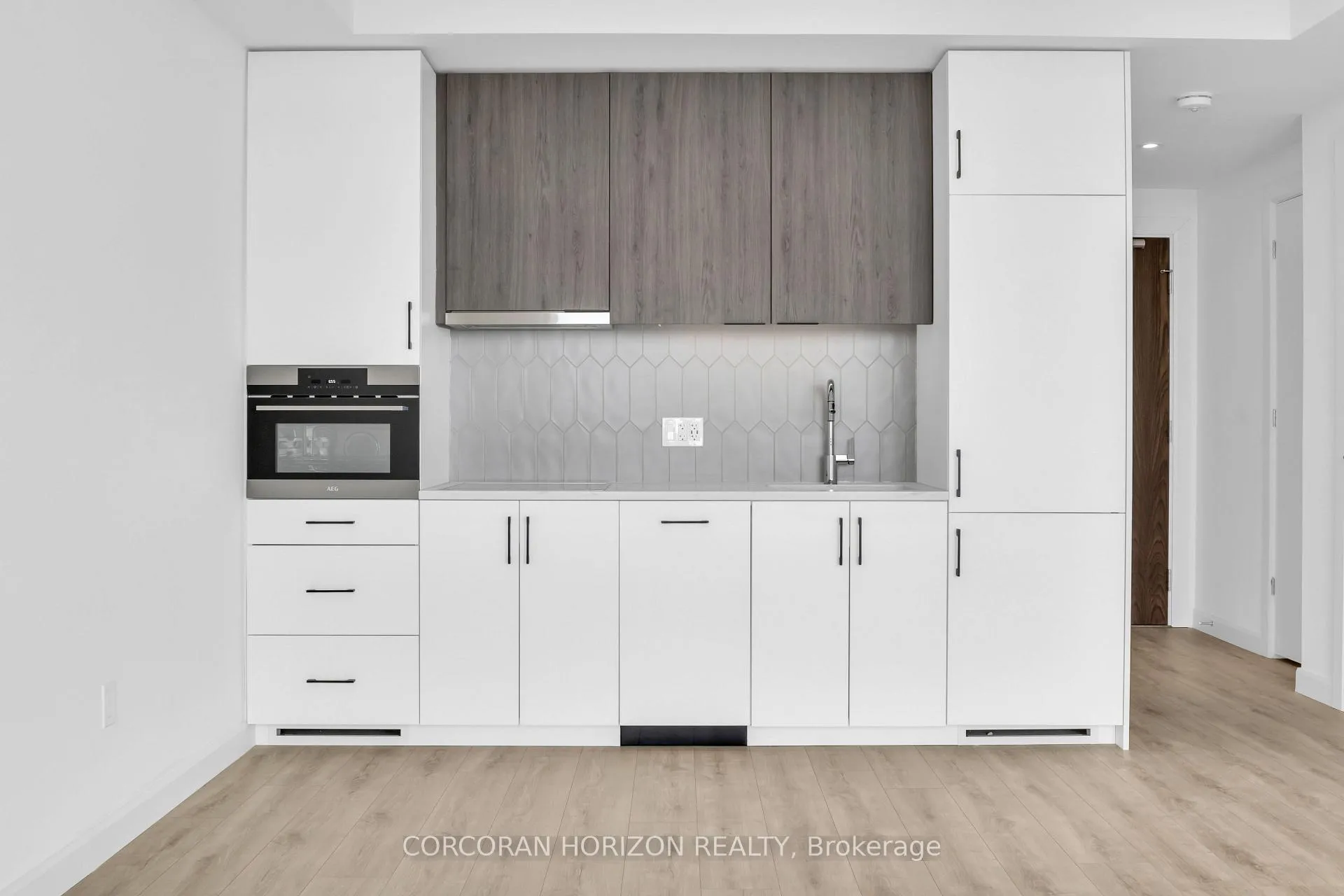 Photo 12 of Unit 1711, 741 King Street, Kitchener, KW Hospital — HOMEH