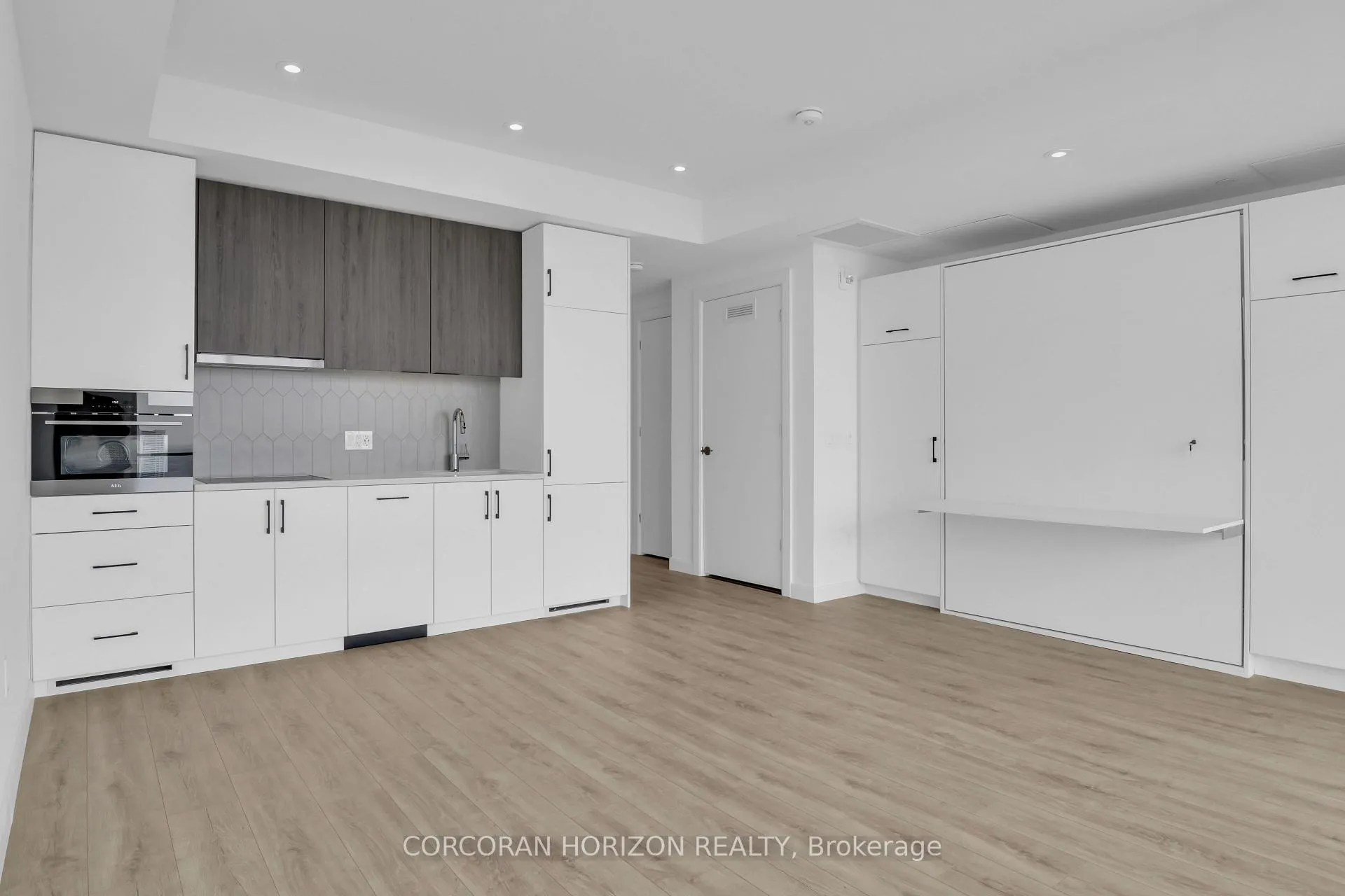 Photo 14 of Unit 1711, 741 King Street, Kitchener, KW Hospital — HOMEH