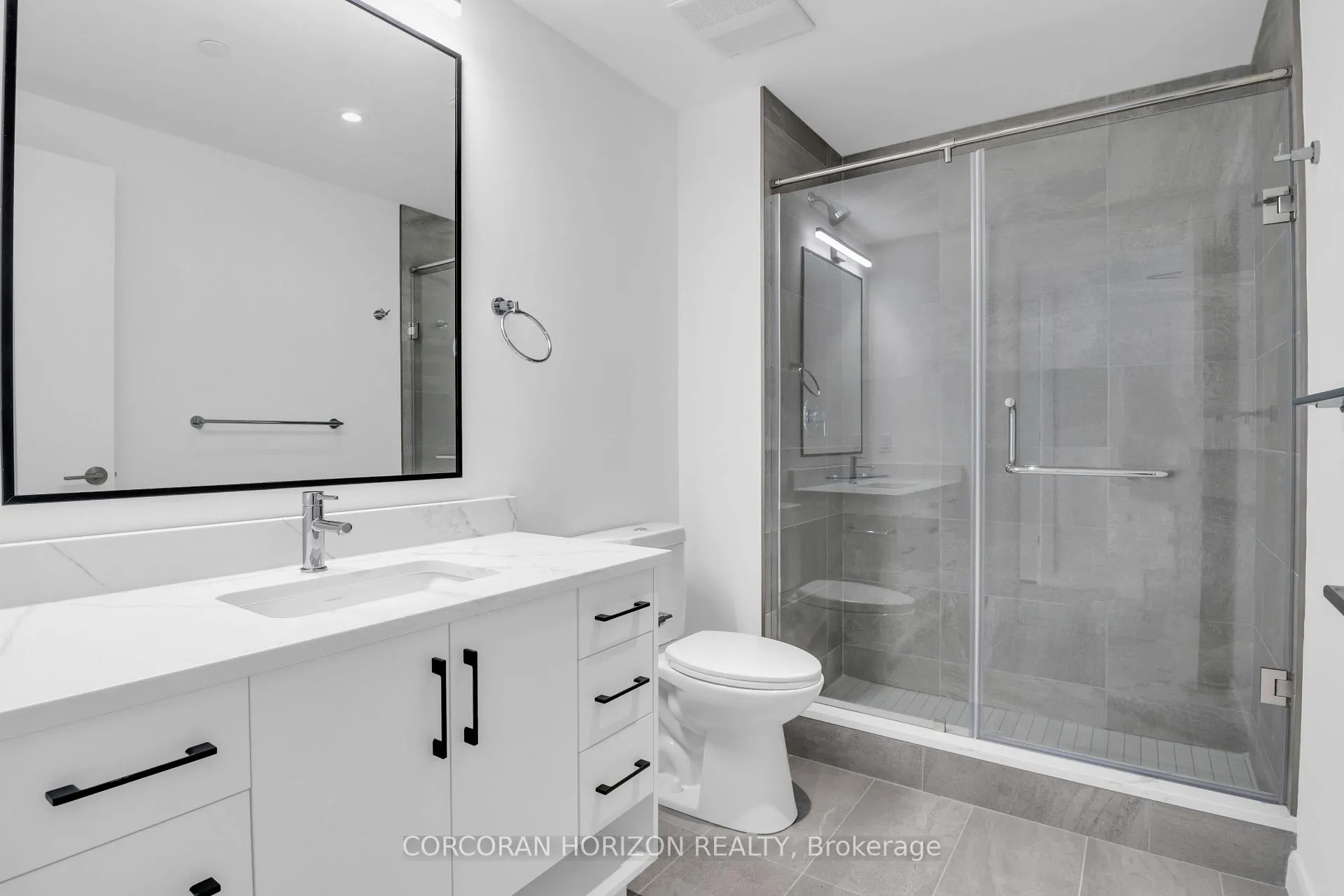 Photo 17 of Unit 1711, 741 King Street, Kitchener, KW Hospital — HOMEH