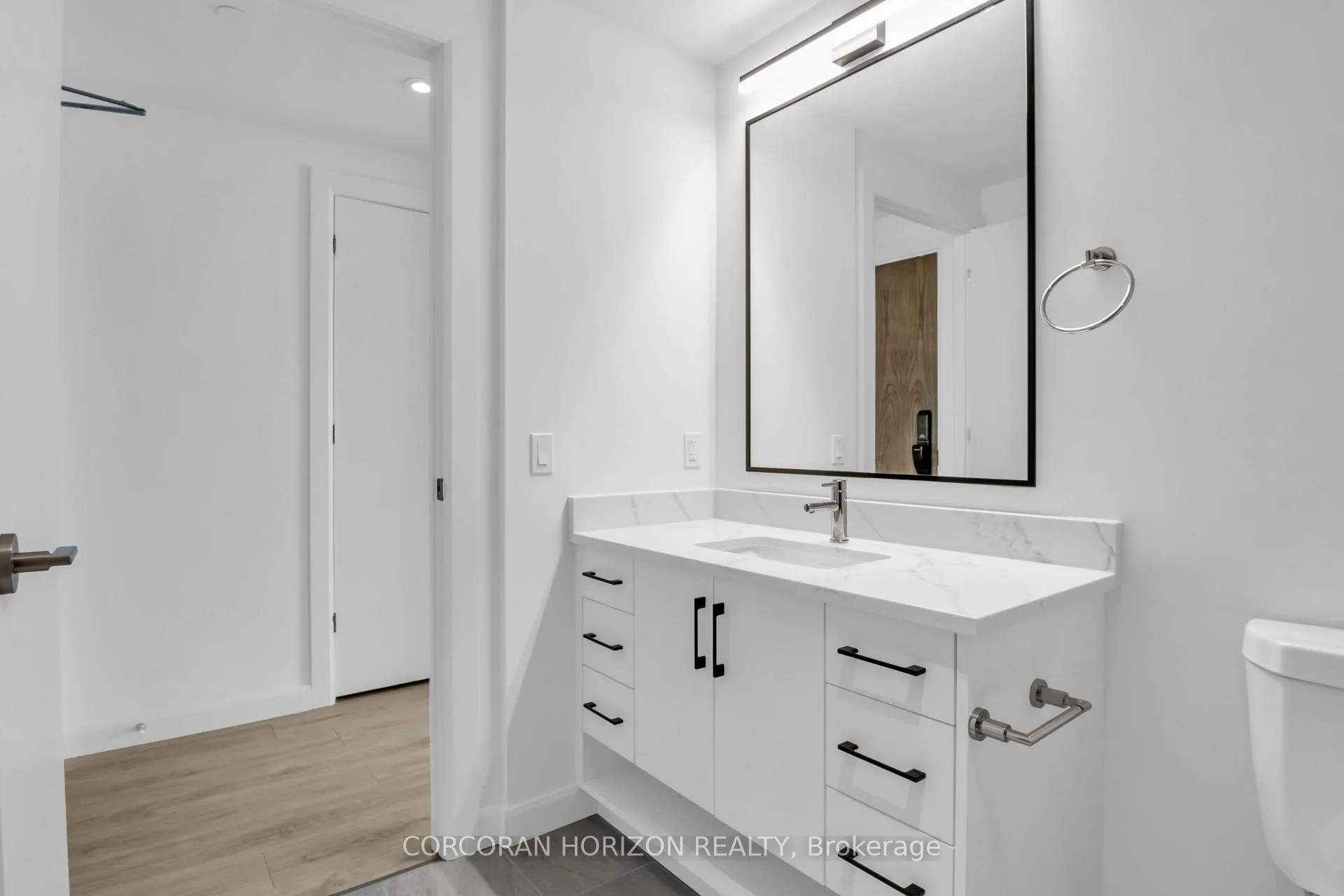 Photo 18 of Unit 1711, 741 King Street, Kitchener, KW Hospital — HOMEH