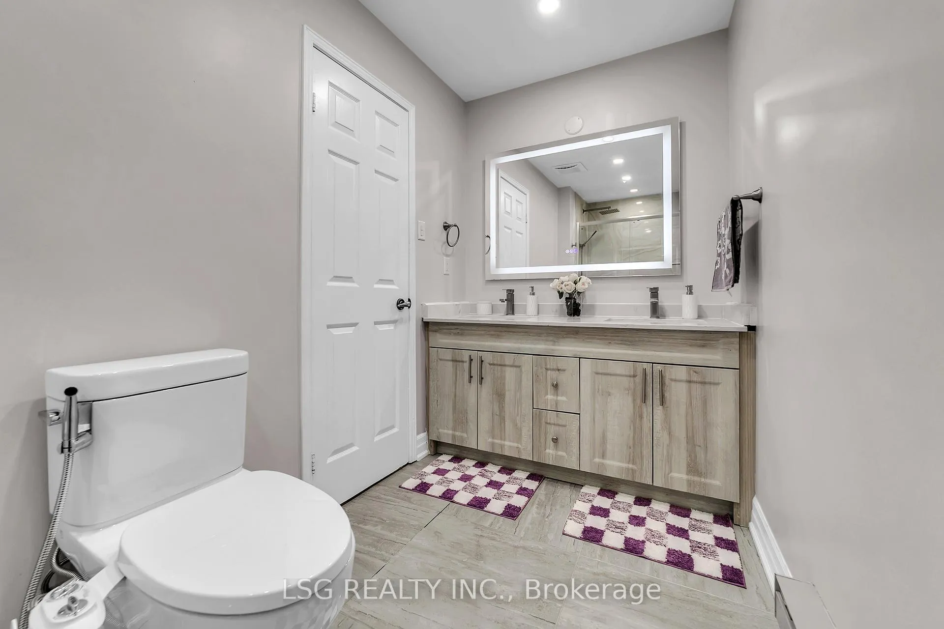 Photo 30 of 629 York Hill Boulevard, Vaughan, Crestwood-Springfarm-Yorkhill — HOMEH