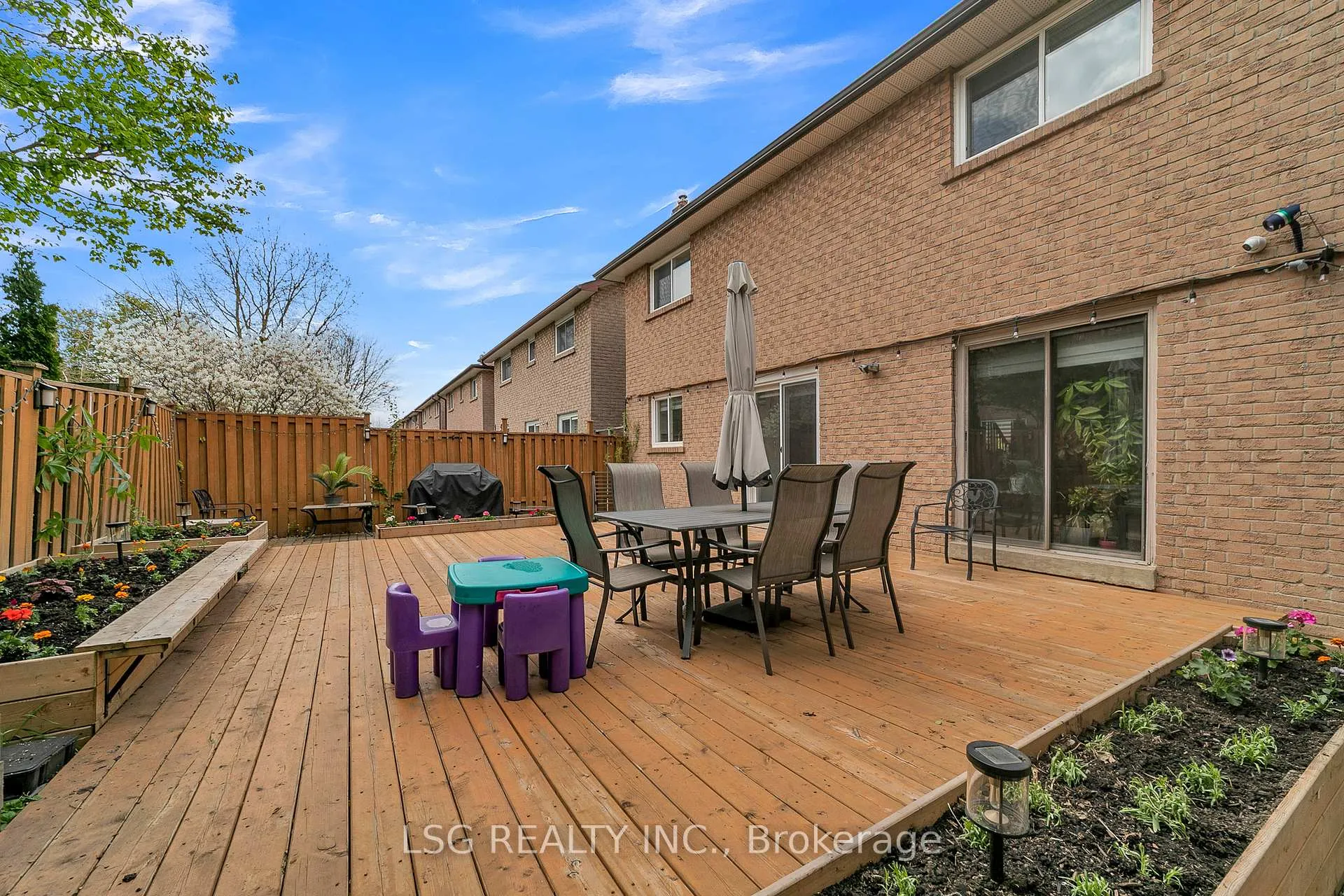 Photo 45 of 629 York Hill Boulevard, Vaughan, Crestwood-Springfarm-Yorkhill — HOMEH
