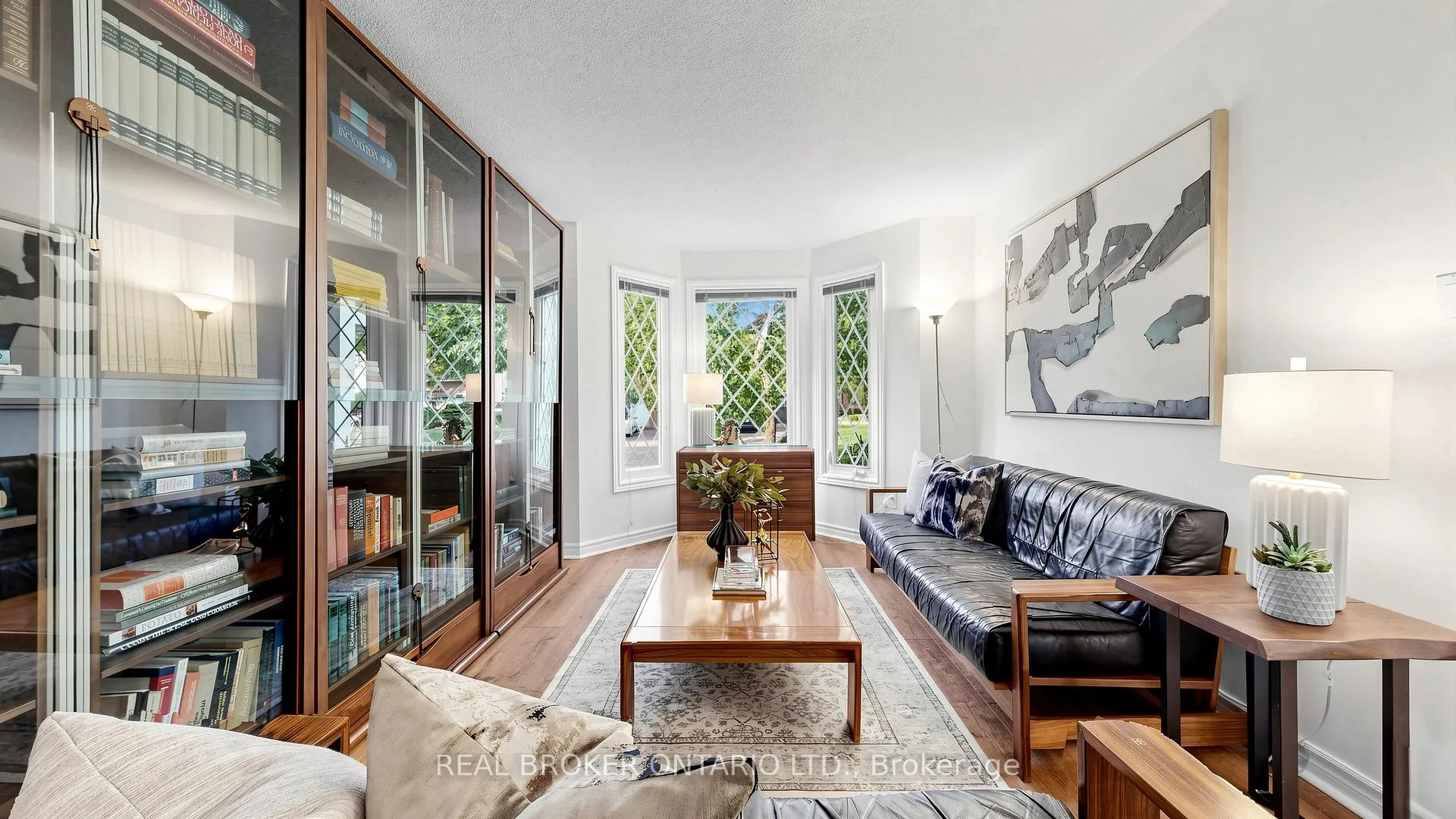 Photo 4 of 153 Grenadier Crescent, Vaughan, Beverley Glen — HOMEH