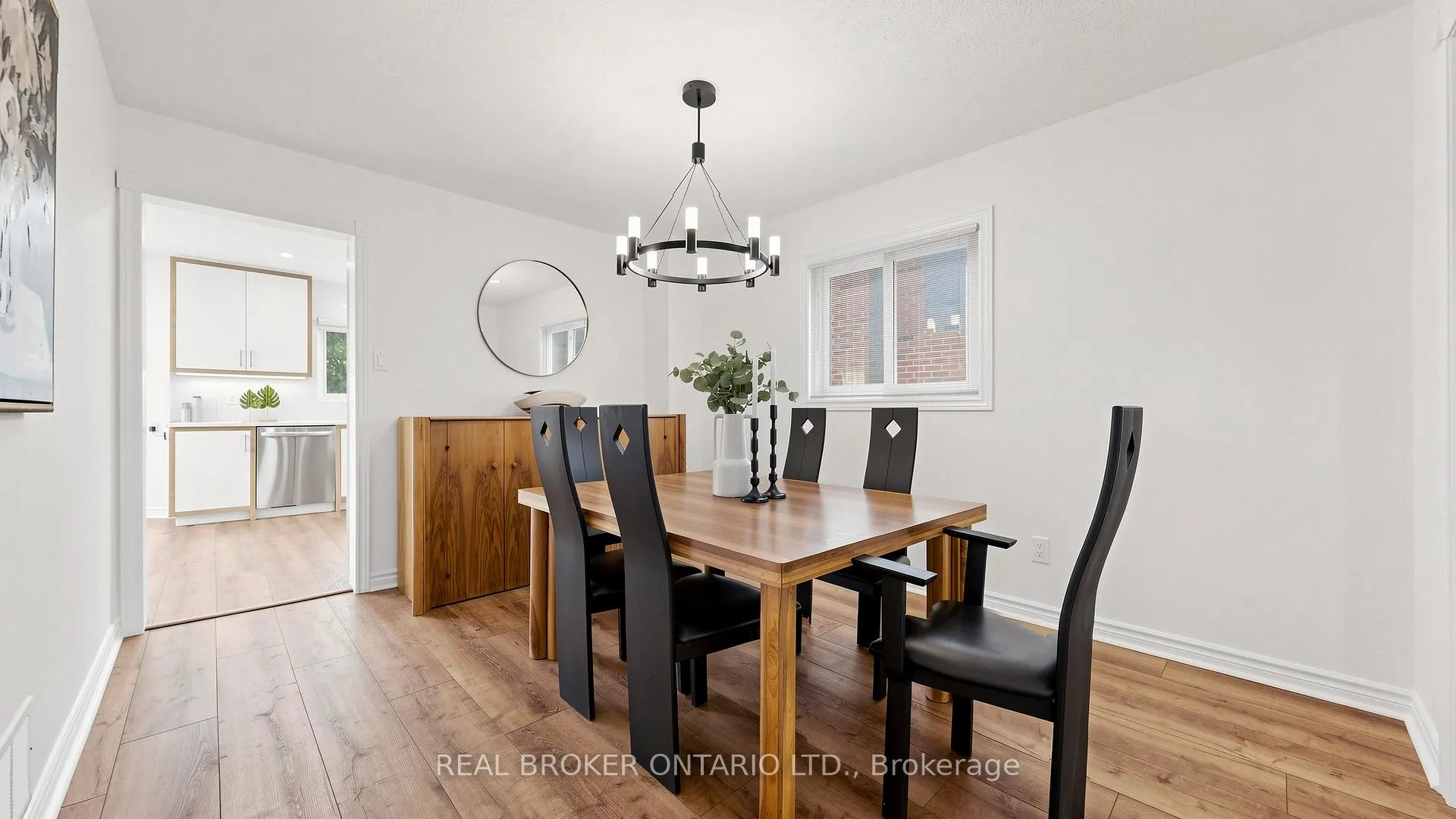 Photo 7 of 153 Grenadier Crescent, Vaughan, Beverley Glen — HOMEH