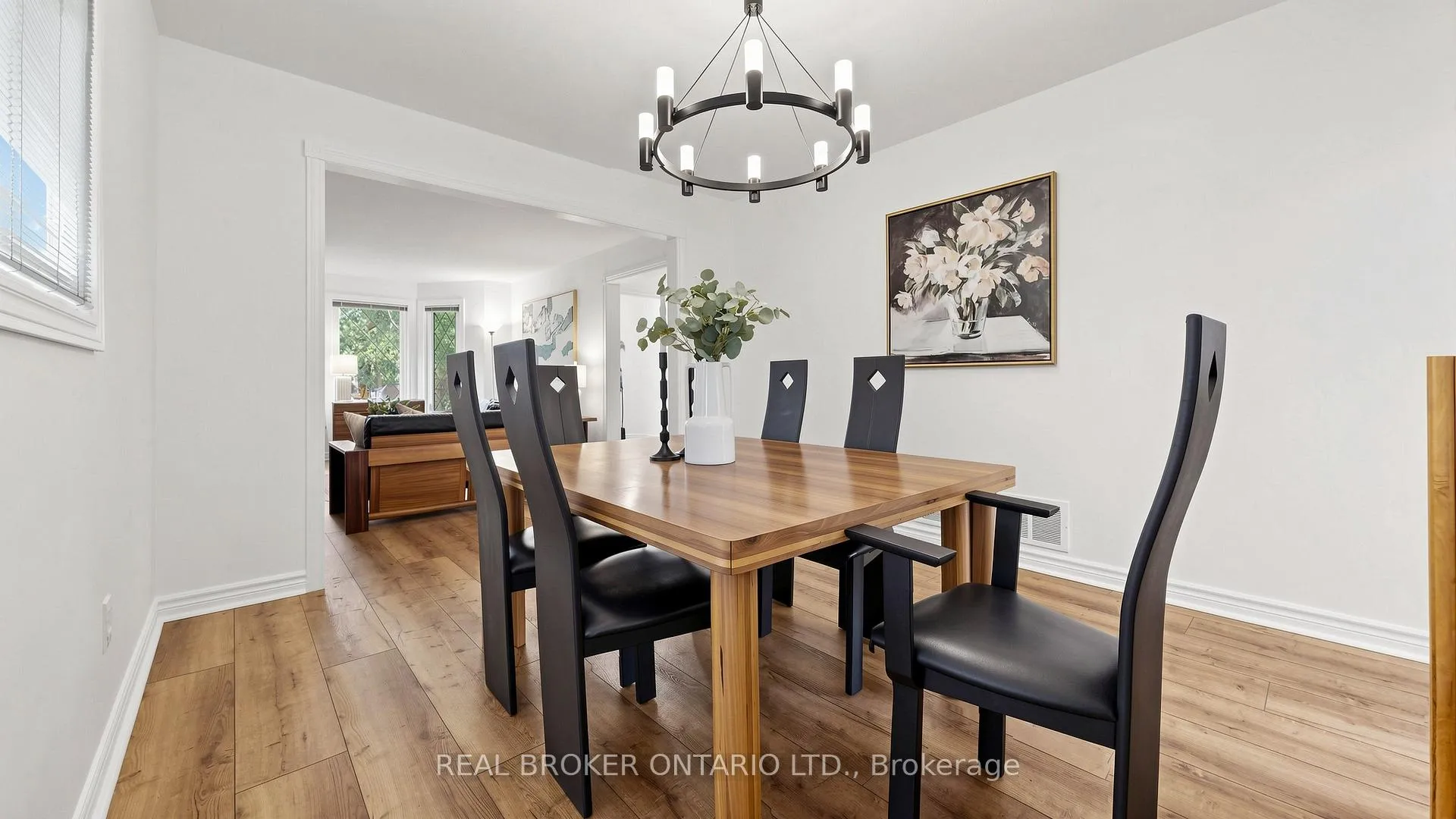 Photo 9 of 153 Grenadier Crescent, Vaughan, Beverley Glen — HOMEH