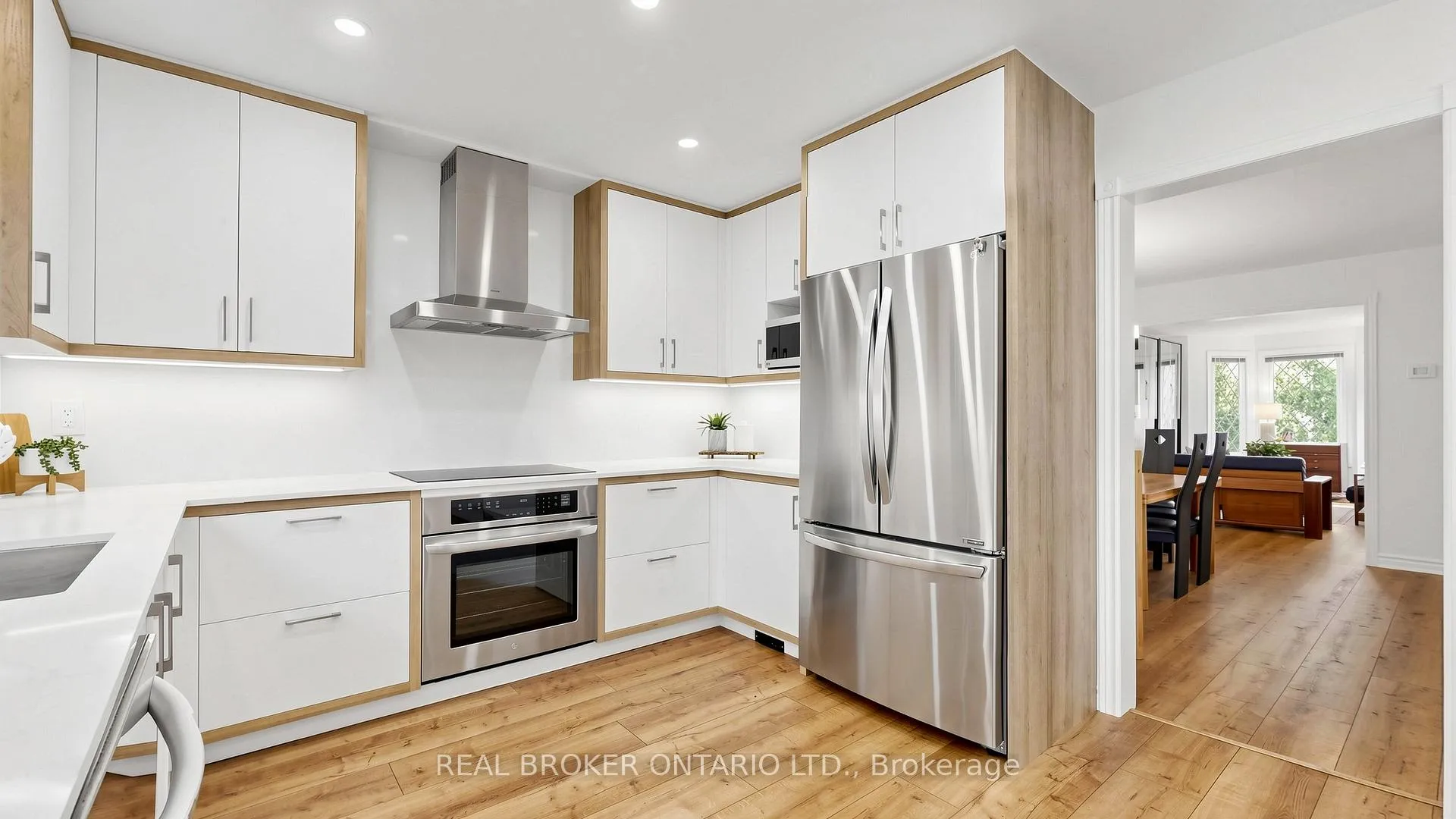Photo 14 of 153 Grenadier Crescent, Vaughan, Beverley Glen — HOMEH