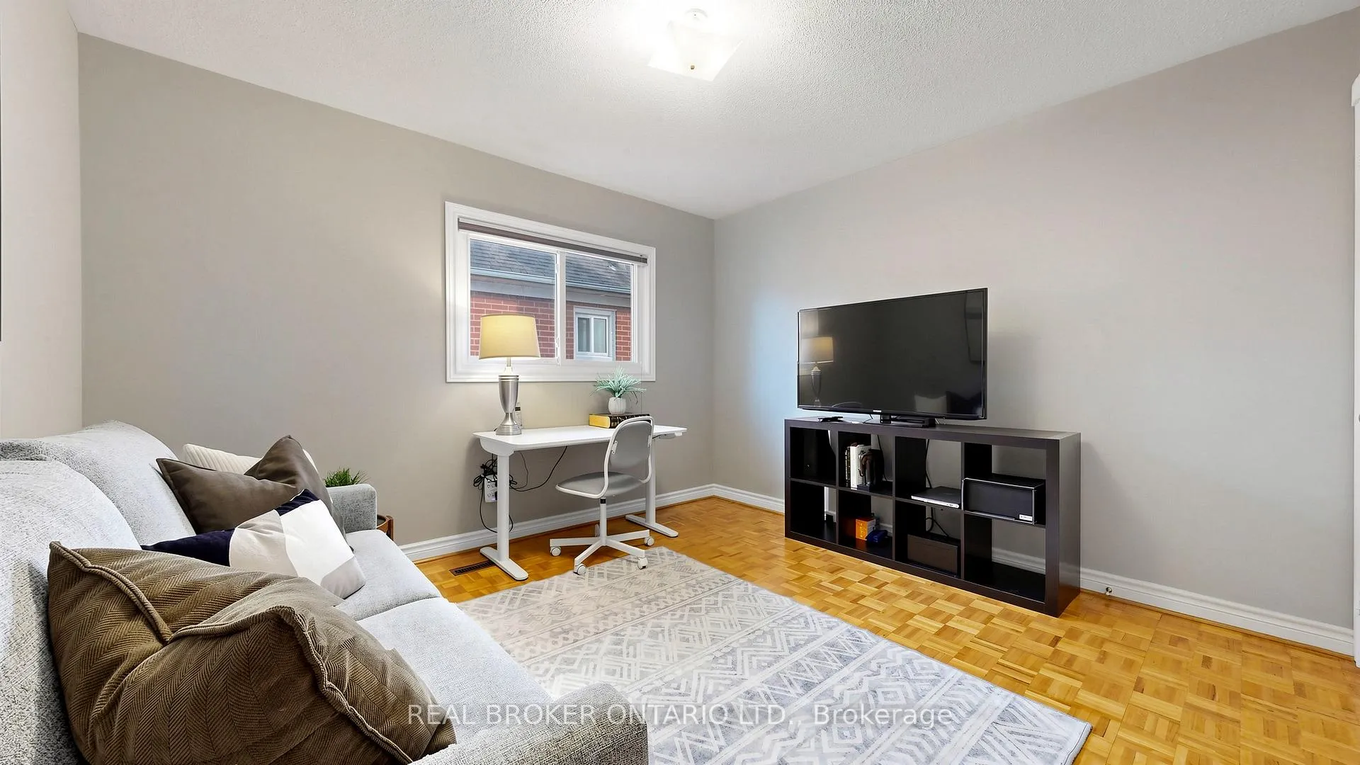 Photo 35 of 153 Grenadier Crescent, Vaughan, Beverley Glen — HOMEH