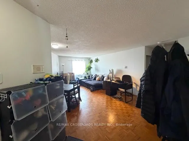 Photo 5 of Unit 305, 1 Kingston Road E, Toronto, The Beaches — HOMEH