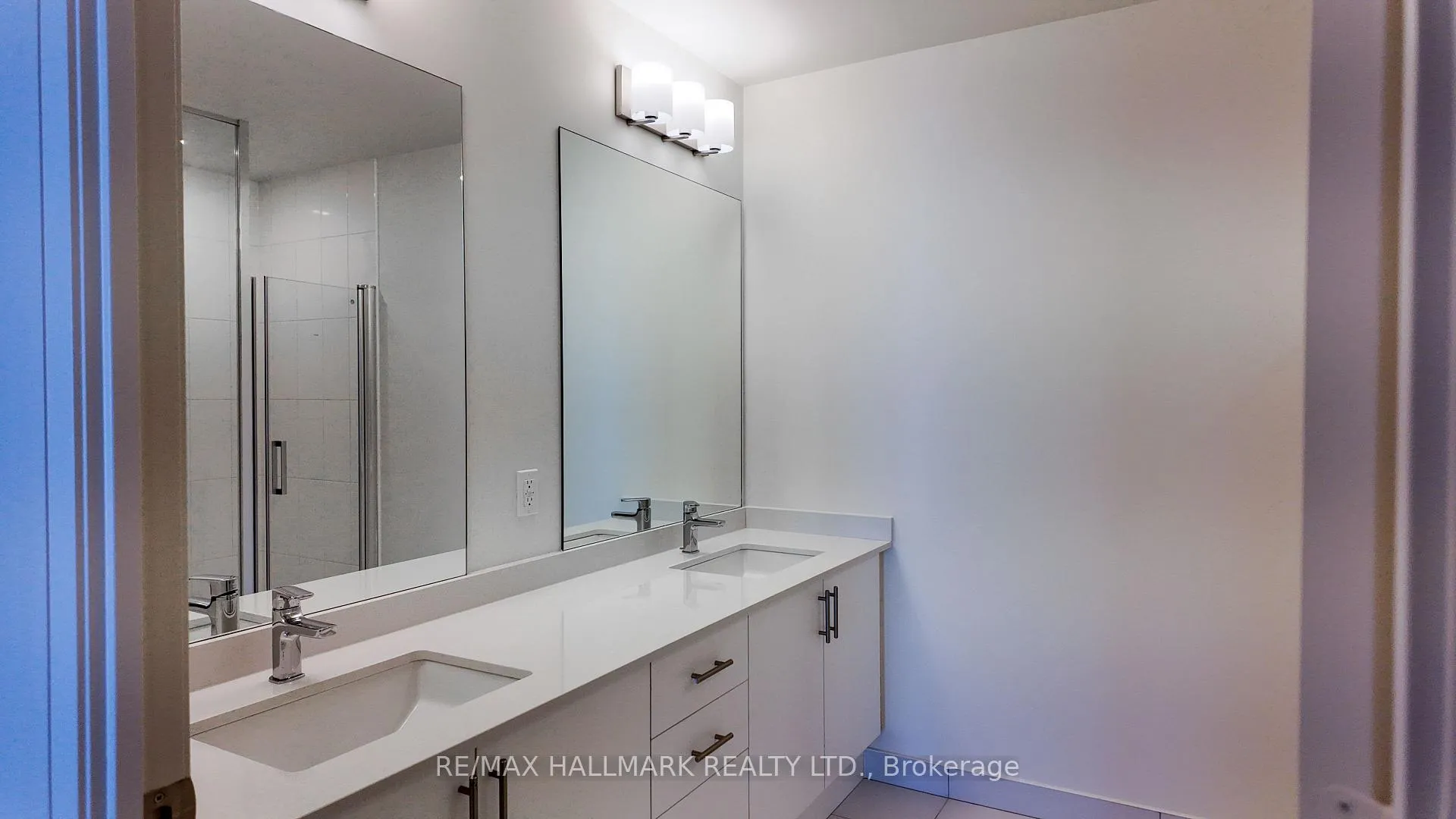 Photo 13 of Unit 912, 8960 Jane Street, Vaughan, Vellore Village — HOMEH