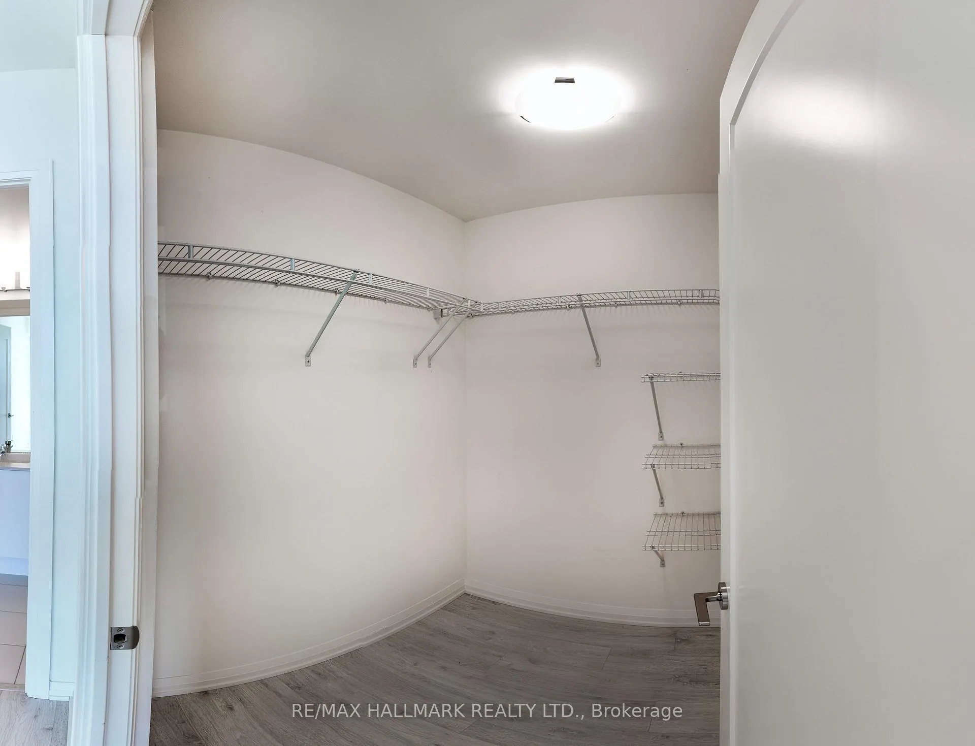 Photo 16 of Unit 912, 8960 Jane Street, Vaughan, Vellore Village — HOMEH