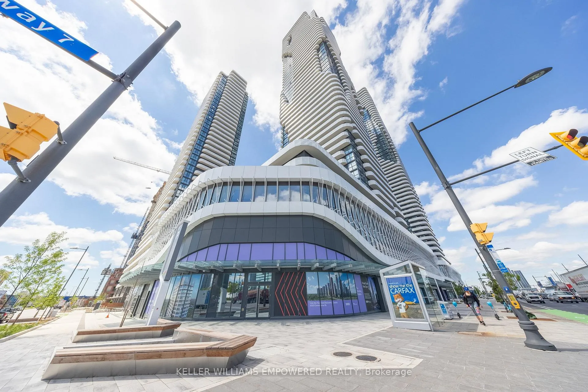 Photo 1 of Unit 5701, 8 Interchange Way, Vaughan, Vaughan Corporate Centre — HOMEH