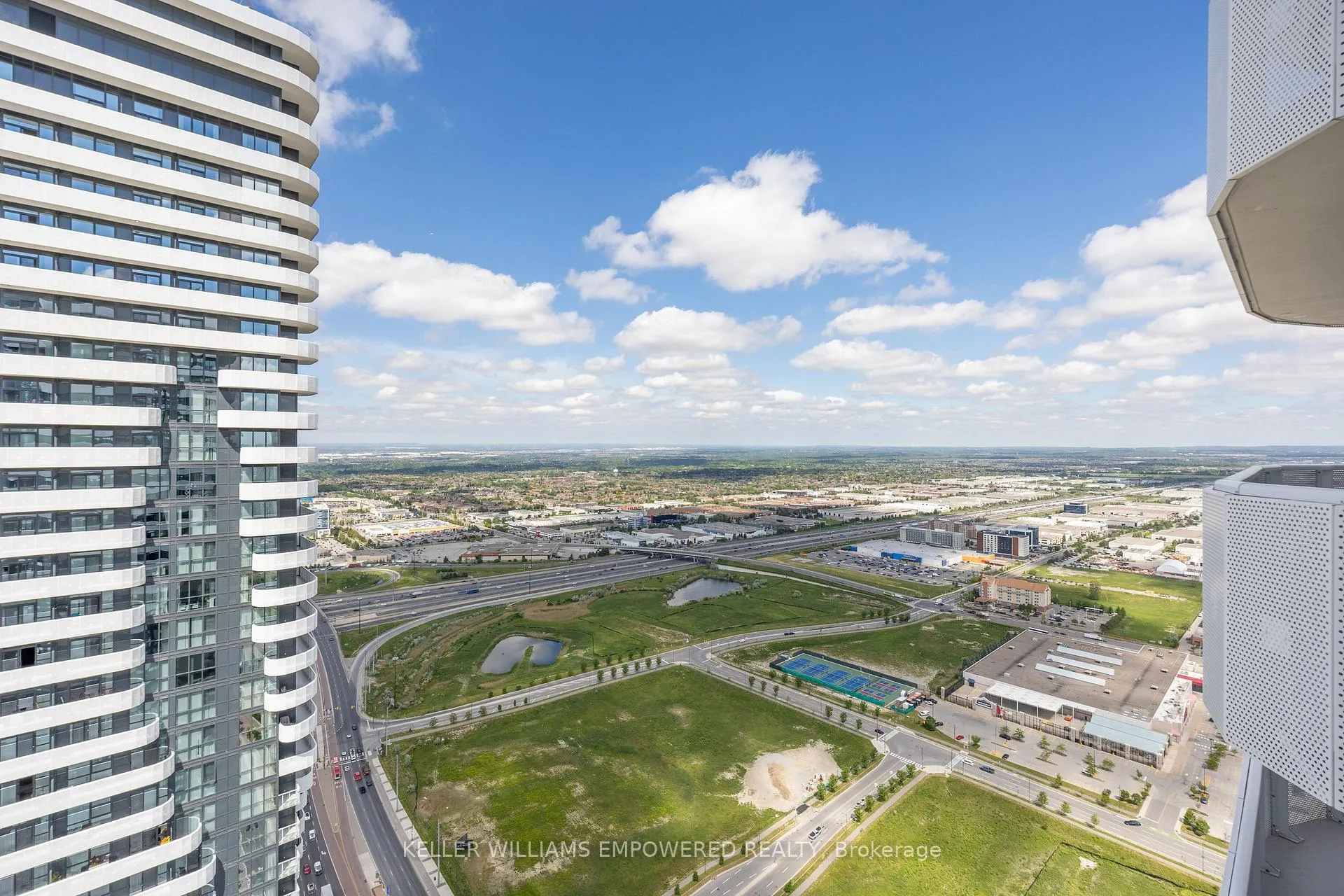 Photo 20 of Unit 5701, 8 Interchange Way, Vaughan, Vaughan Corporate Centre — HOMEH