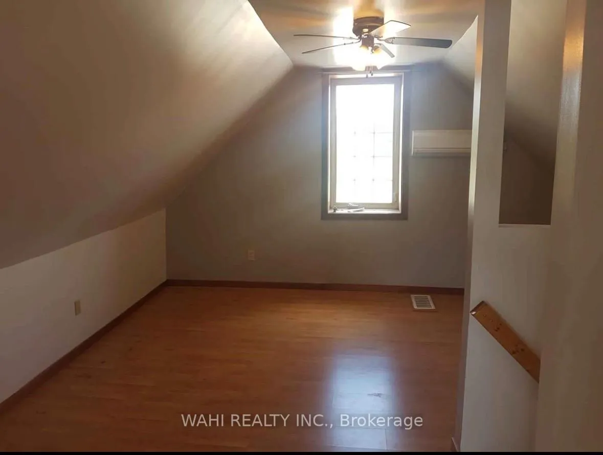 Photo 4 of 209 Breithaupt Street, Waterloo — HOMEH