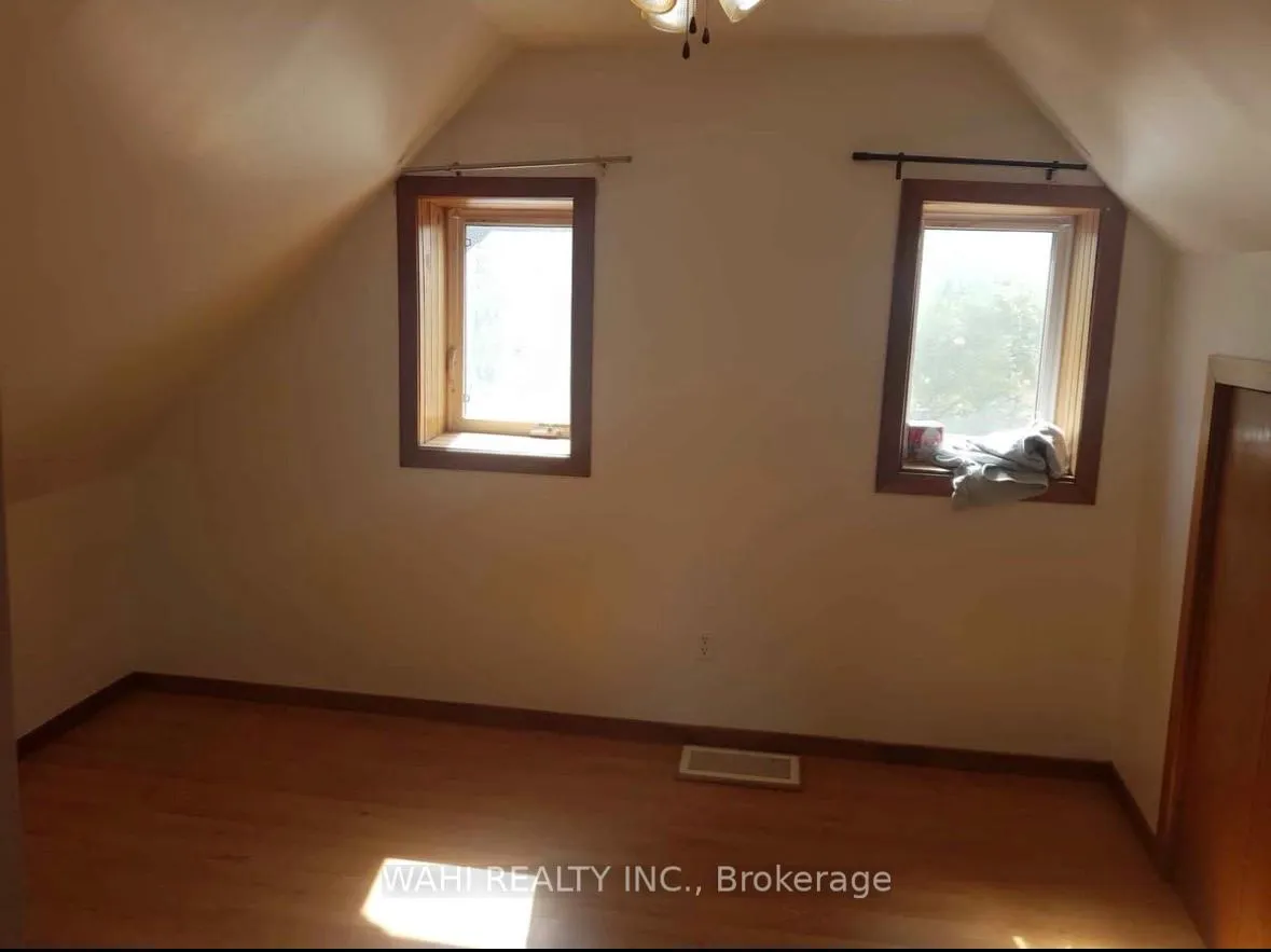 Photo 12 of 209 Breithaupt Street, Waterloo — HOMEH