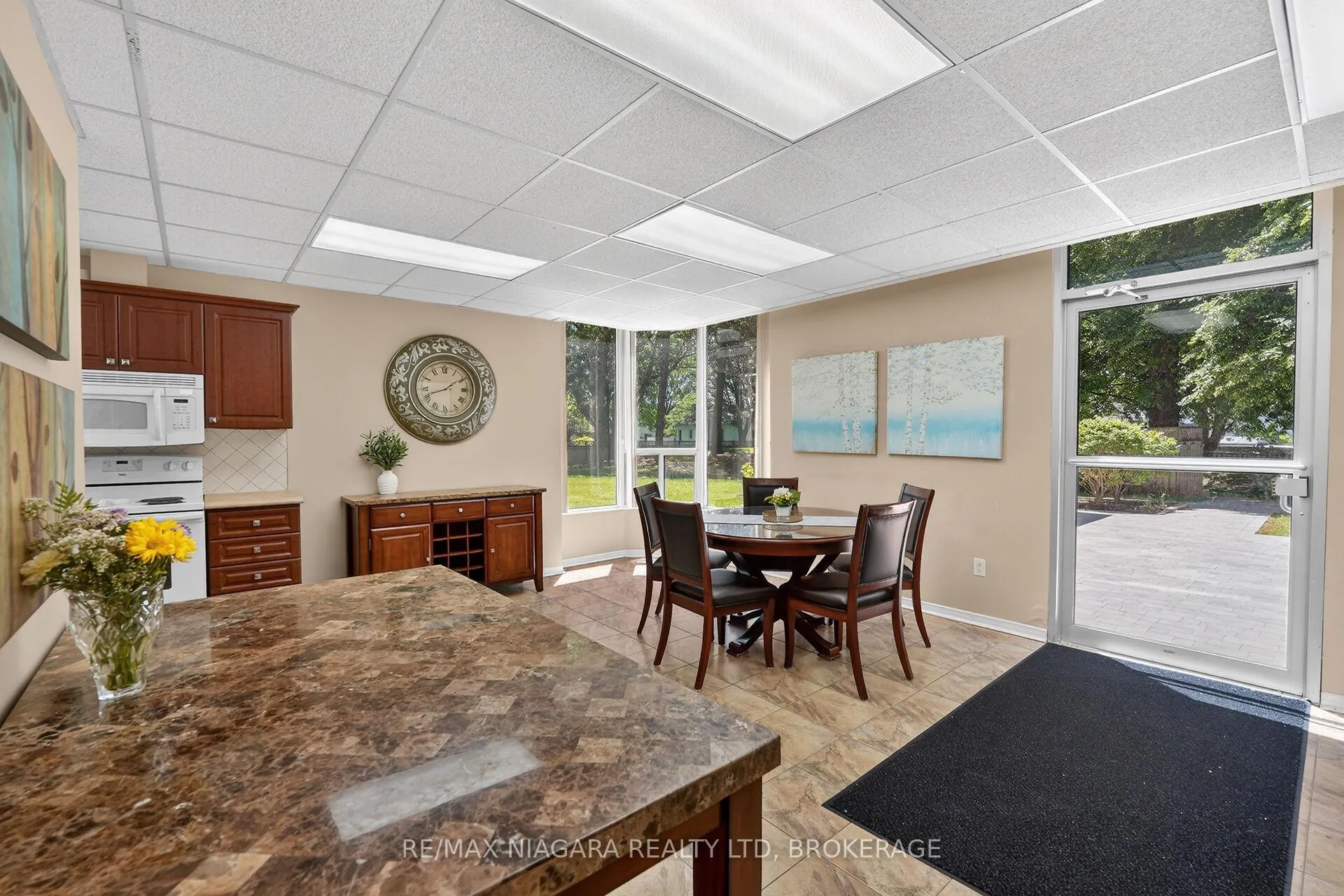 Photo 31 of Unit 607, 81 Scott Street, St. Catharines, Lakeport — HOMEH