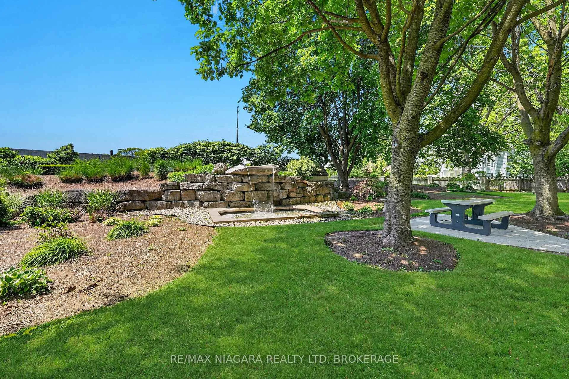 Photo 42 of Unit 607, 81 Scott Street, St. Catharines, Lakeport — HOMEH
