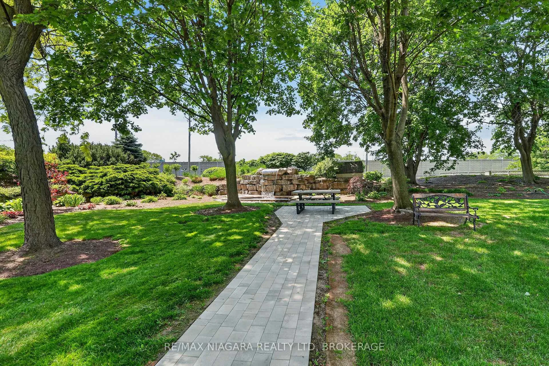 Photo 43 of Unit 607, 81 Scott Street, St. Catharines, Lakeport — HOMEH