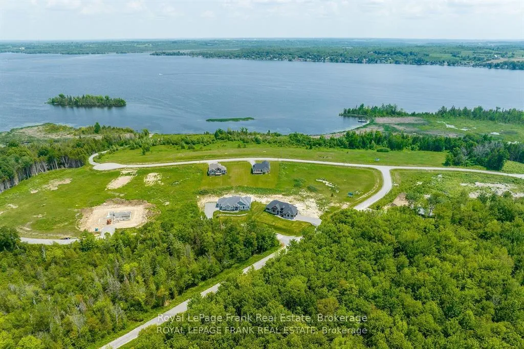 Photo 3 of 5 Nipigon Street, Kawartha Lakes, Bobcaygeon — HOMEH