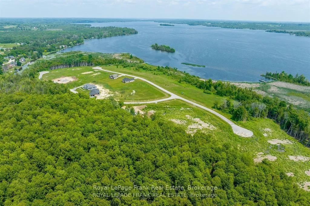 Photo 4 of 5 Nipigon Street, Kawartha Lakes, Bobcaygeon — HOMEH