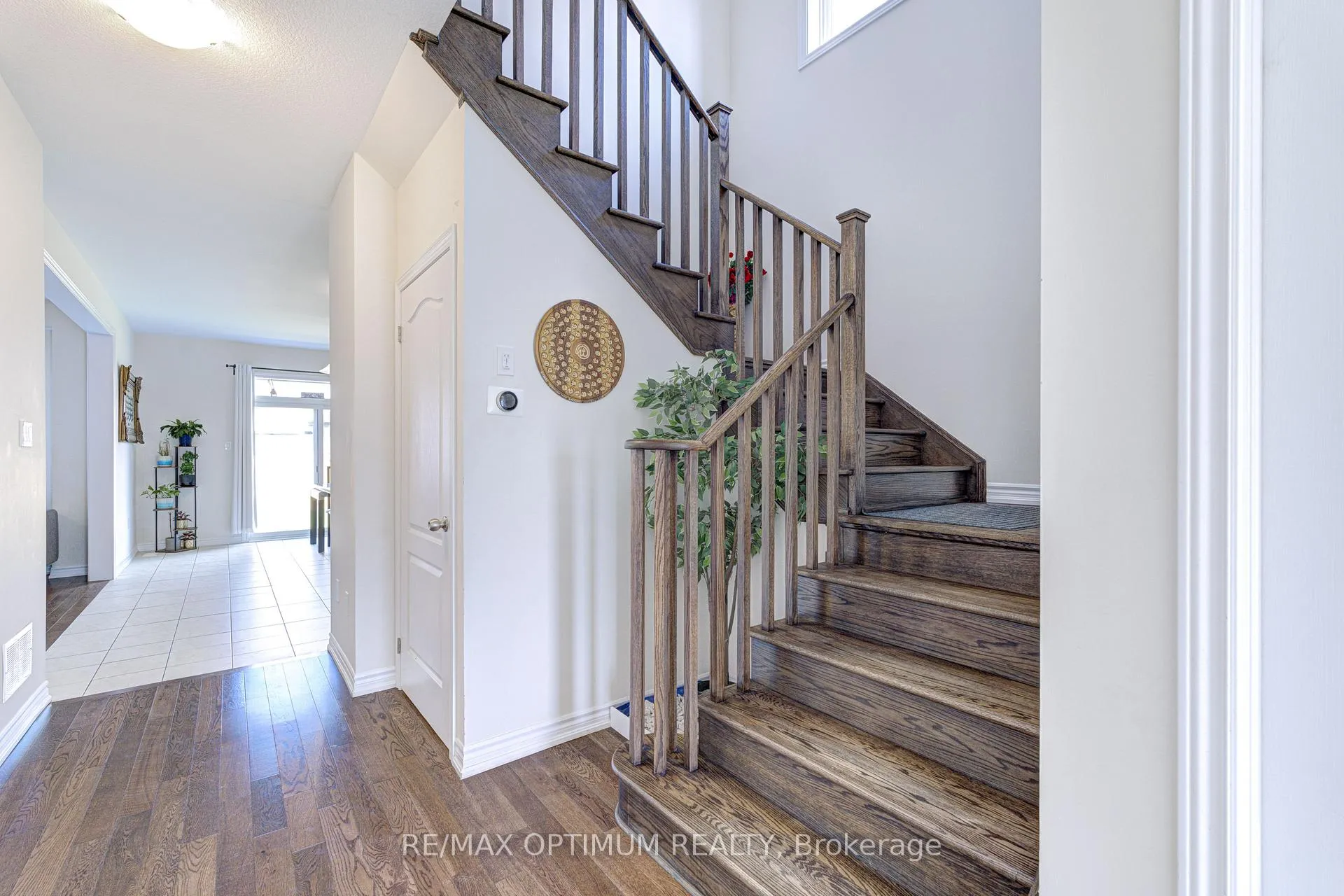 Photo 6 of 515 Barker Parkway, Thorold, Rolling Meadows — HOMEH