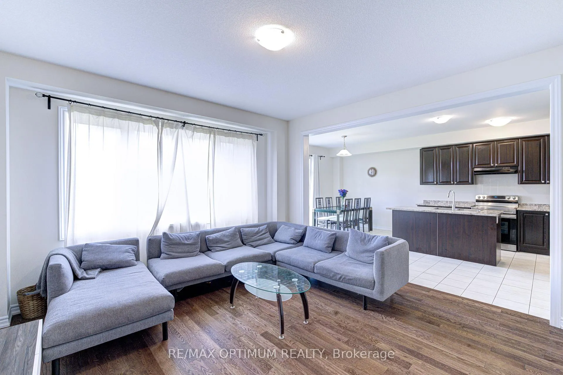 Photo 9 of 515 Barker Parkway, Thorold, Rolling Meadows — HOMEH