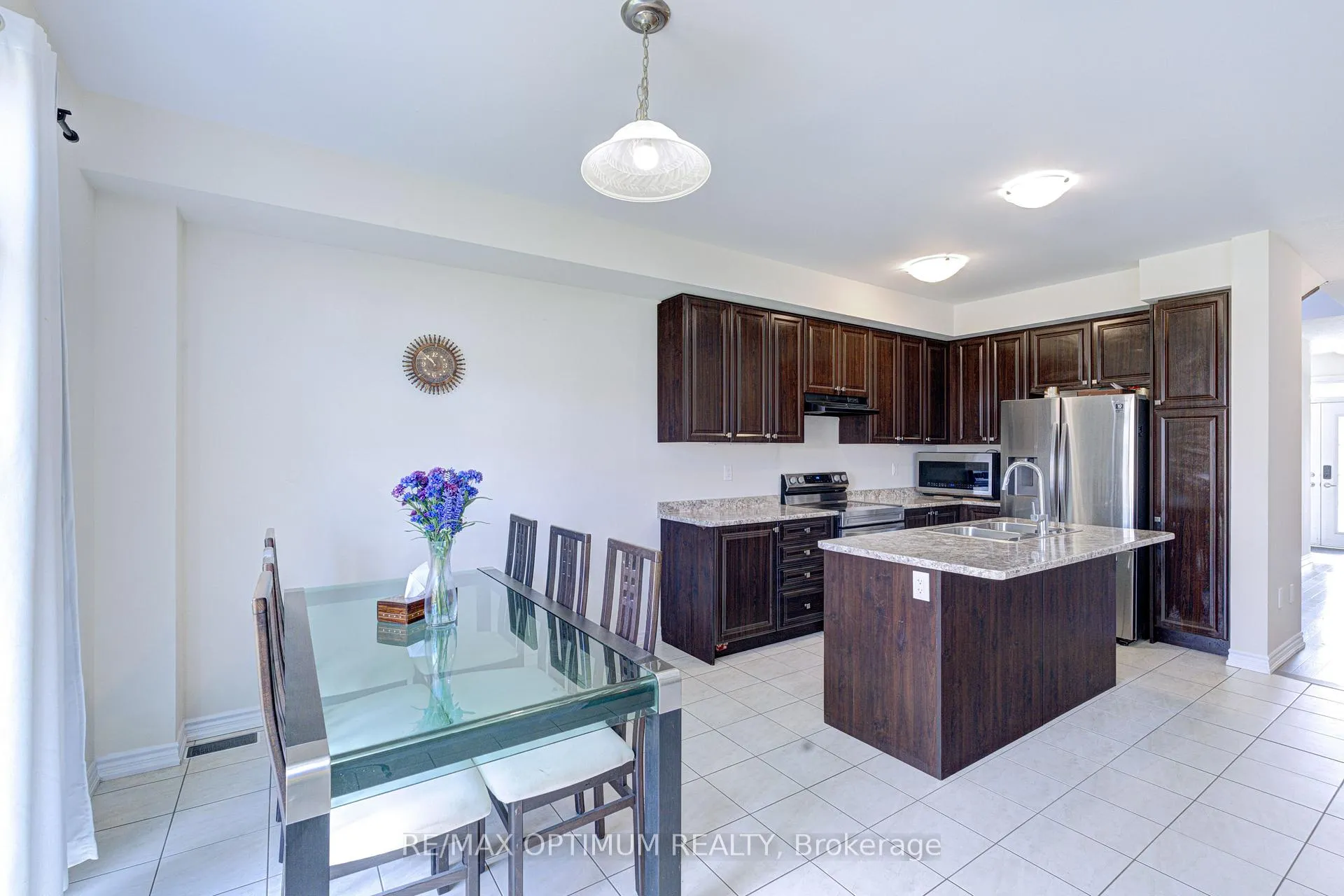 Photo 18 of 515 Barker Parkway, Thorold, Rolling Meadows — HOMEH