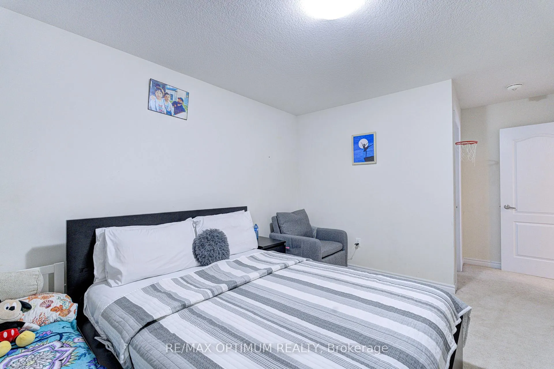 Photo 28 of 515 Barker Parkway, Thorold, Rolling Meadows — HOMEH