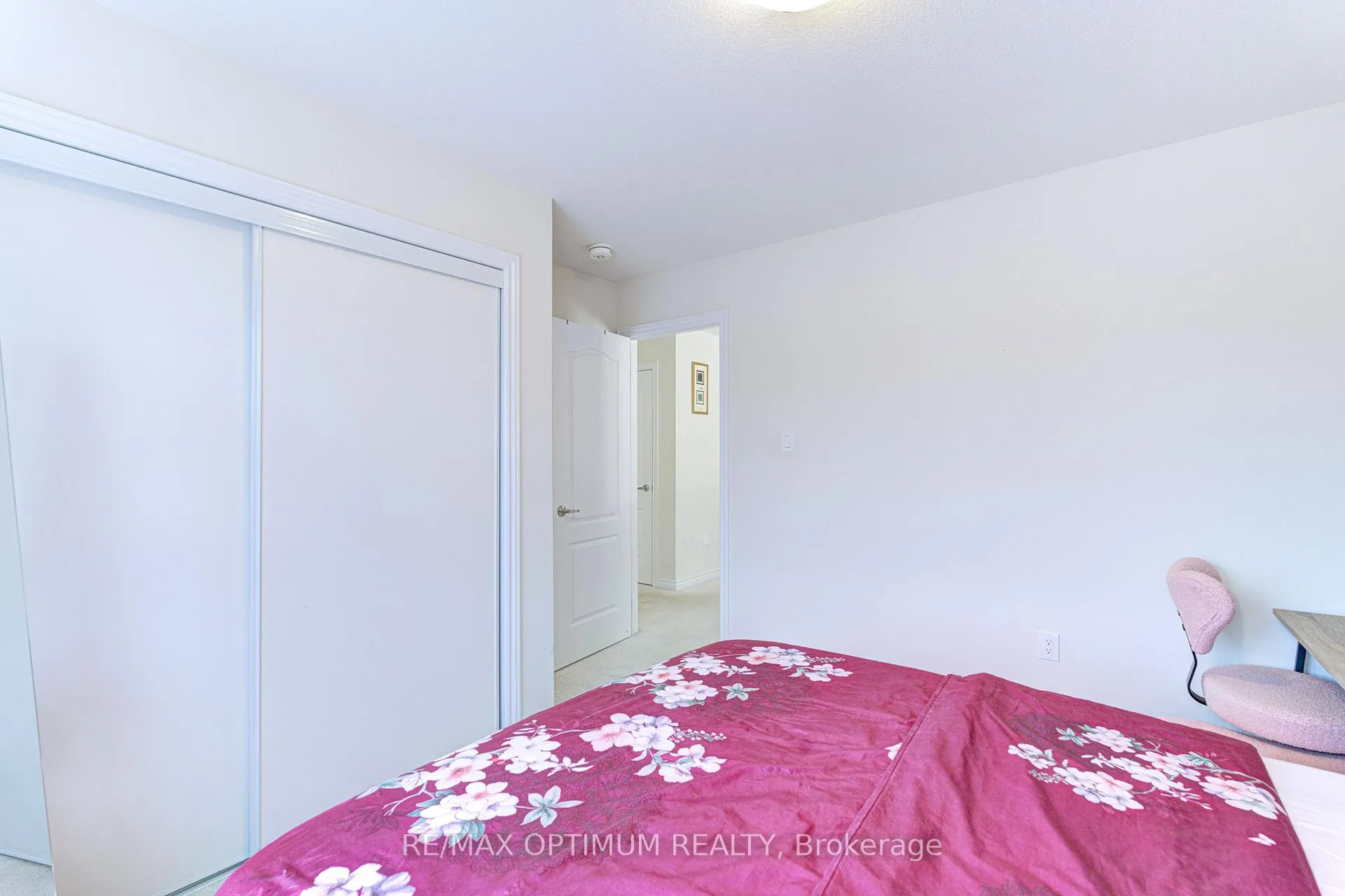 Photo 33 of 515 Barker Parkway, Thorold, Rolling Meadows — HOMEH