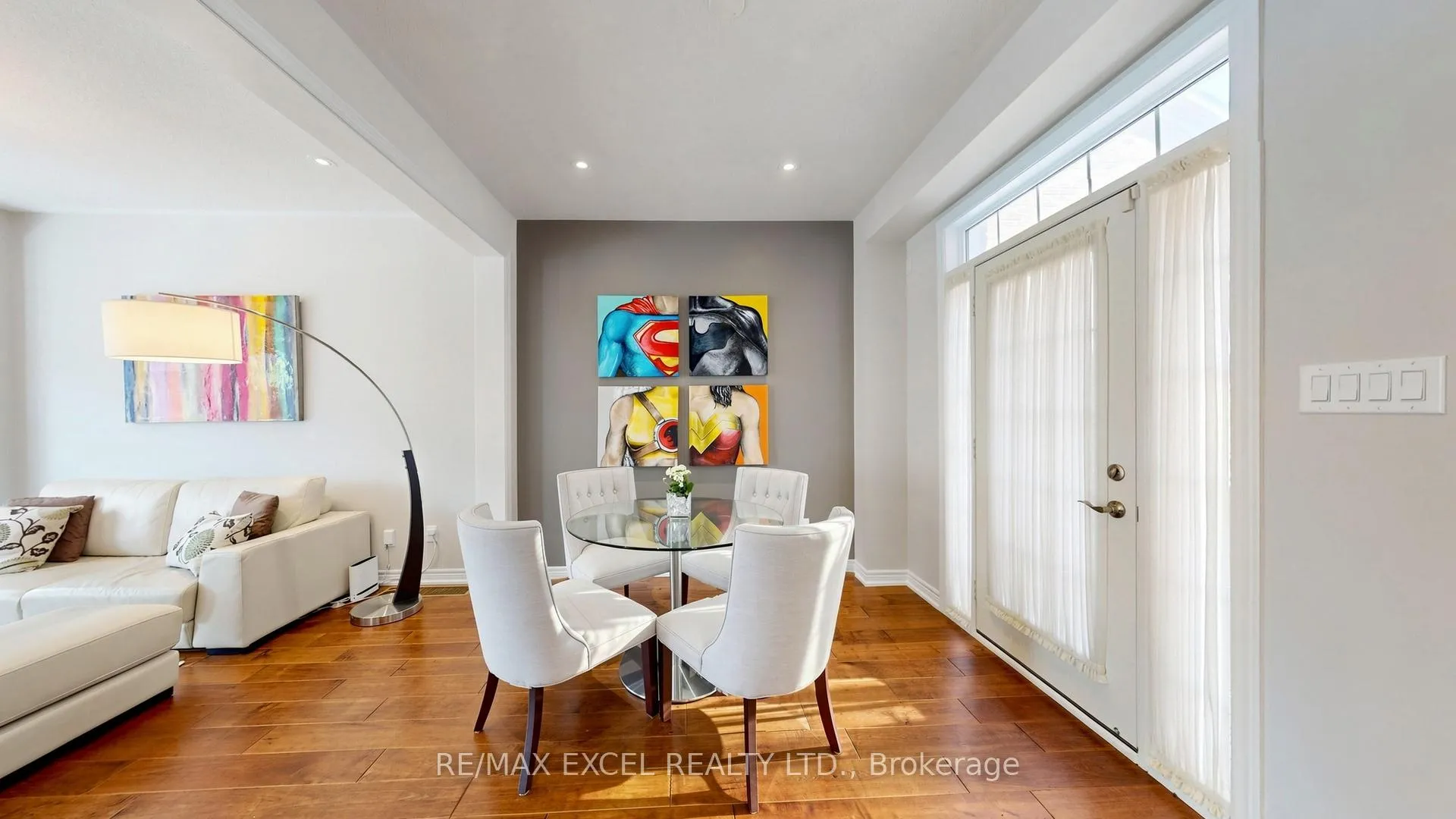 Photo 5 of 14 James Joyce Drive, Markham, Victoria Manor-Jennings Gate — HOMEH