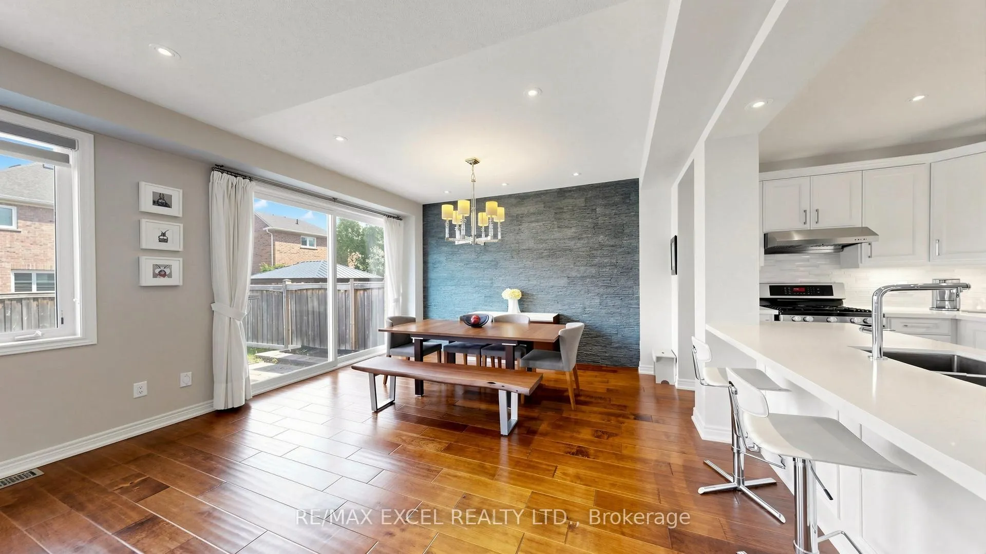 Photo 12 of 14 James Joyce Drive, Markham, Victoria Manor-Jennings Gate — HOMEH